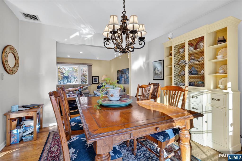 Hillsdale, New Jersey, 07642, United States, 3 Bedrooms Bedrooms, ,2 BathroomsBathrooms,Residential,For Sale,1987903