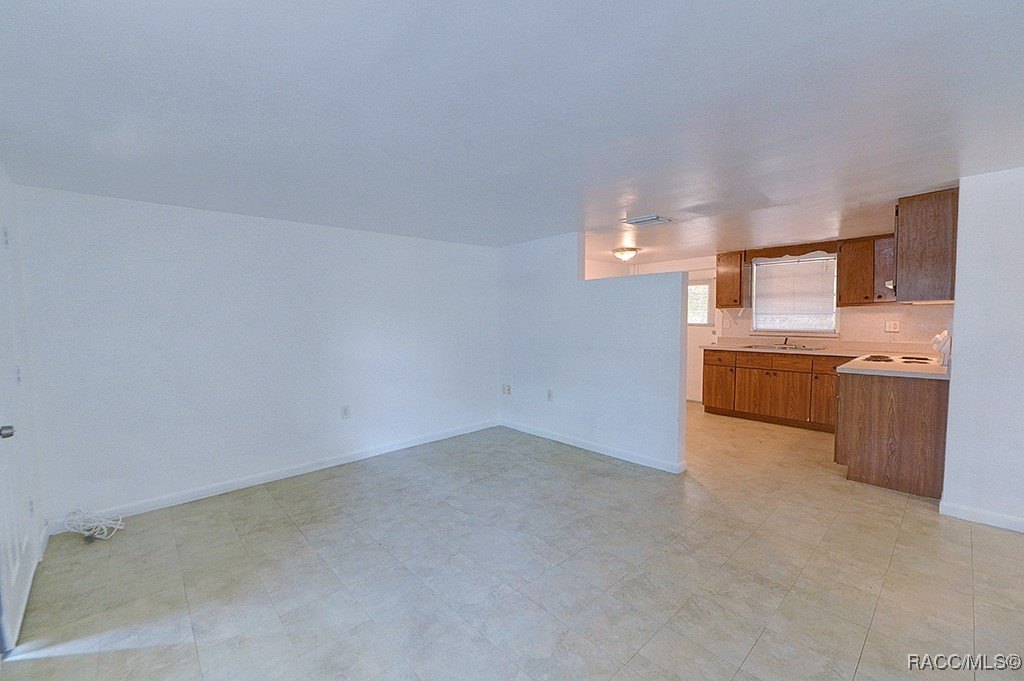 Crystal River, Florida, 34429, United States, ,Residential,For Sale,1977748