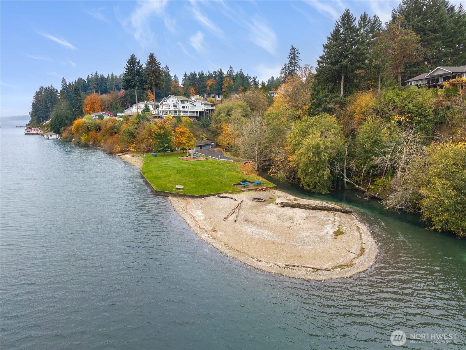 Olympia, Washington, 98502, United States, 4 Bedrooms Bedrooms, ,2 BathroomsBathrooms,Residential,For Sale,1988931