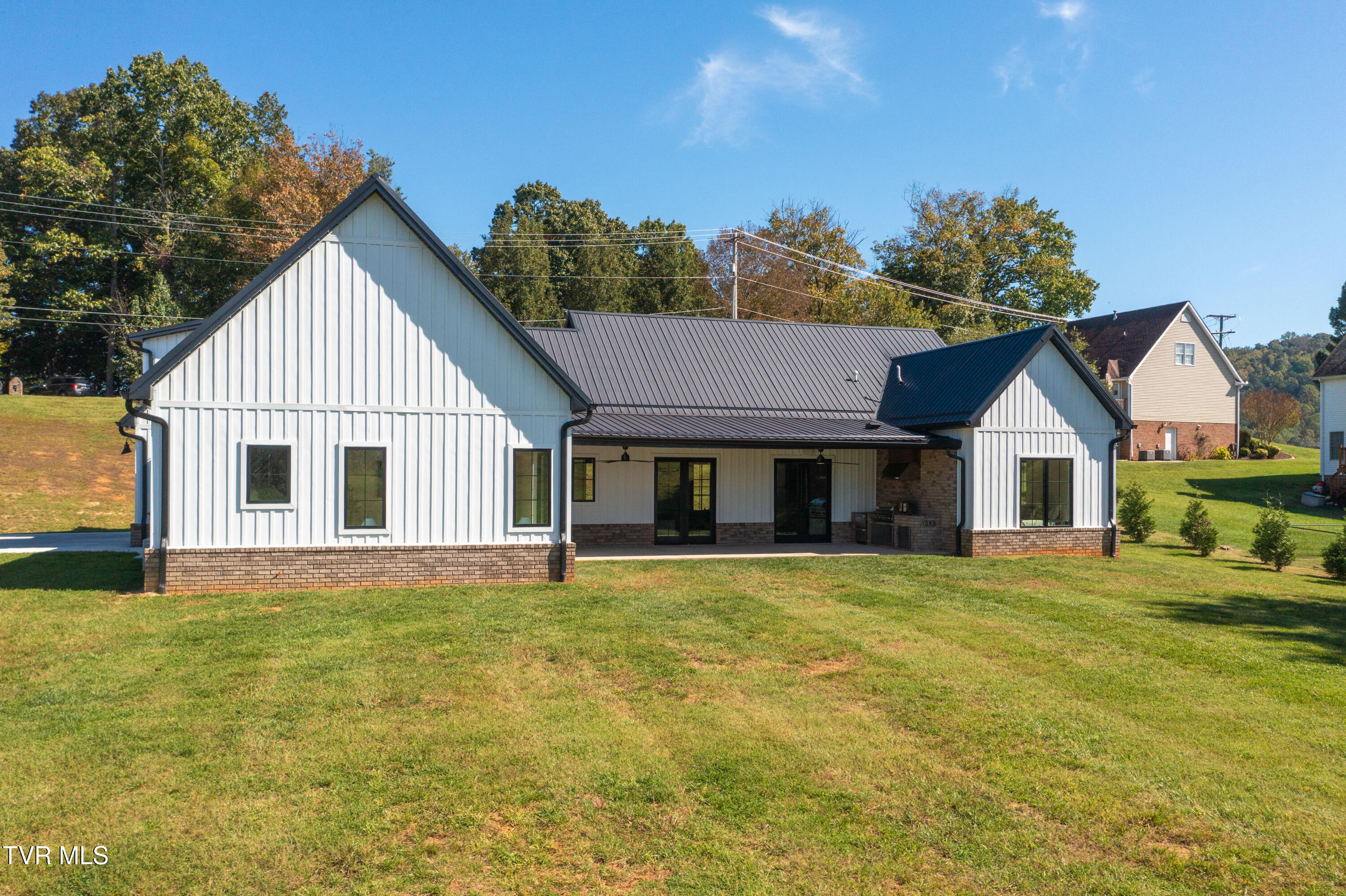 Kingsport, Tennessee, 37664, United States, 4 Bedrooms Bedrooms, ,4 BathroomsBathrooms,Residential,For Sale,1981214