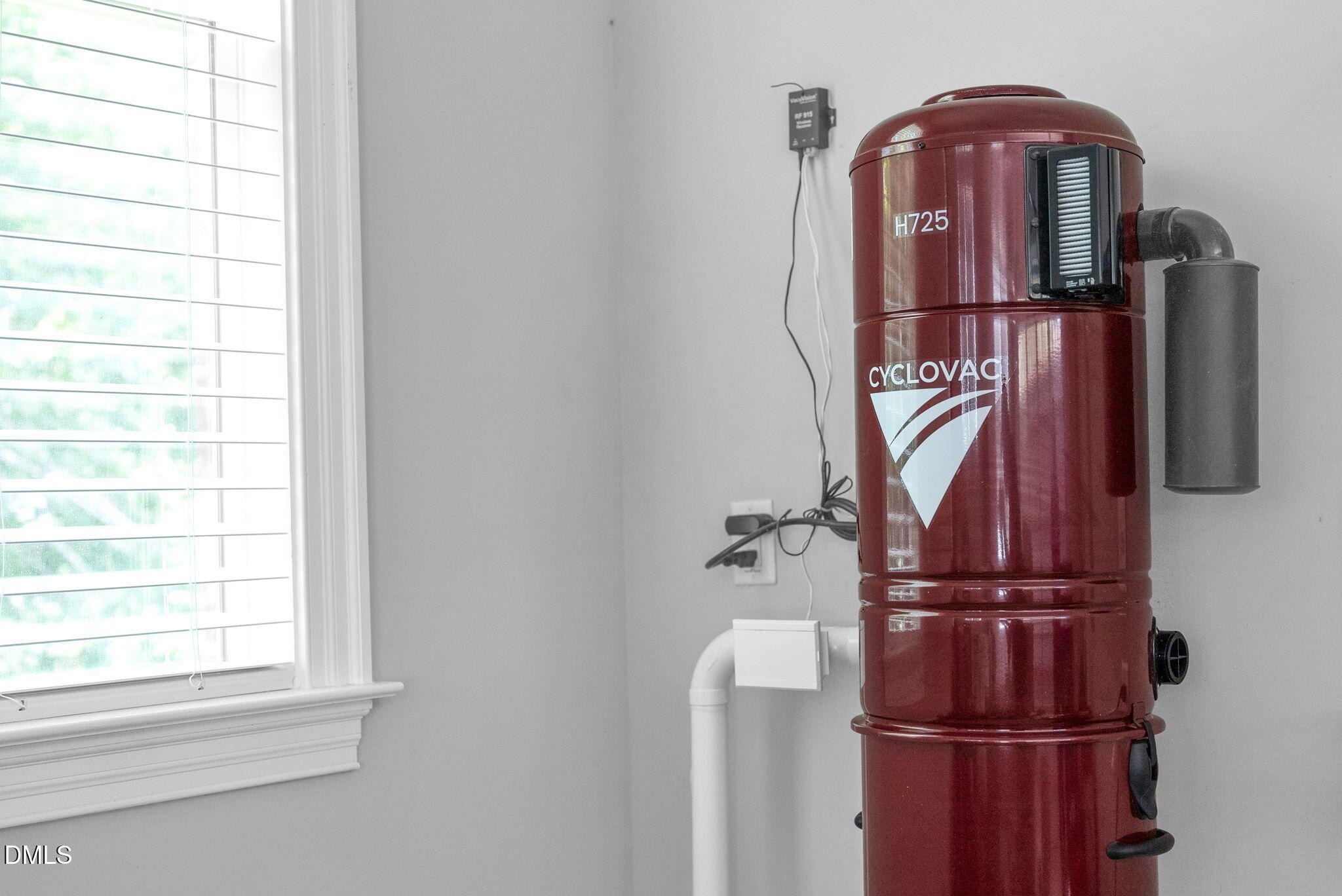 Pittsboro, North Carolina, 27312, United States, 5 Bedrooms Bedrooms, ,4 BathroomsBathrooms,Residential,For Sale,1977888