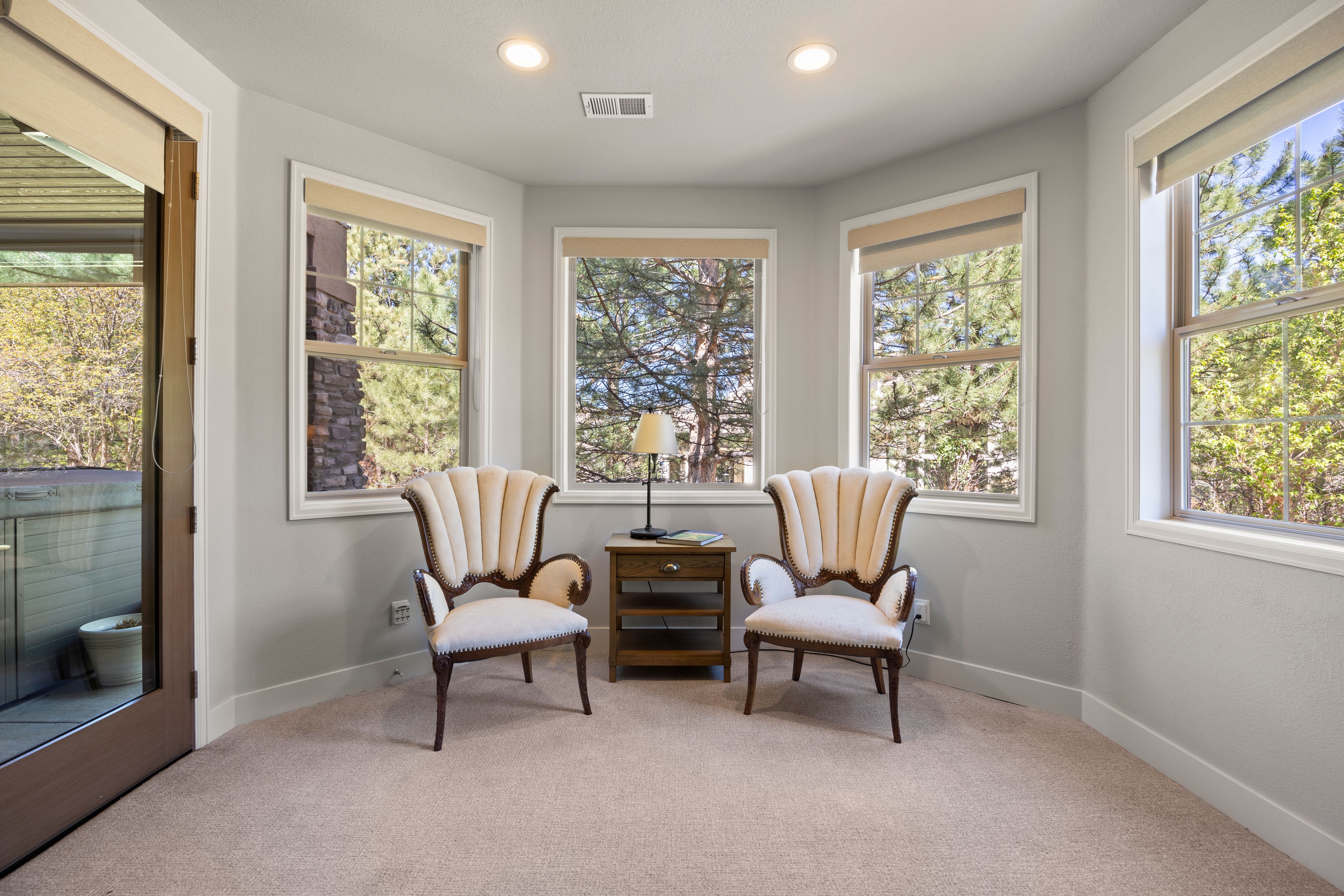  Completely reimagined and meticulously updated - 物件實景