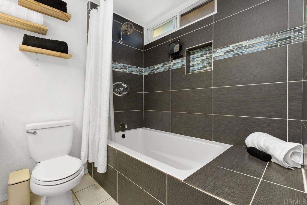 Vista, California, 92084, United States, 2 Bedrooms Bedrooms, ,3 BathroomsBathrooms,Residential,For Sale,1987849