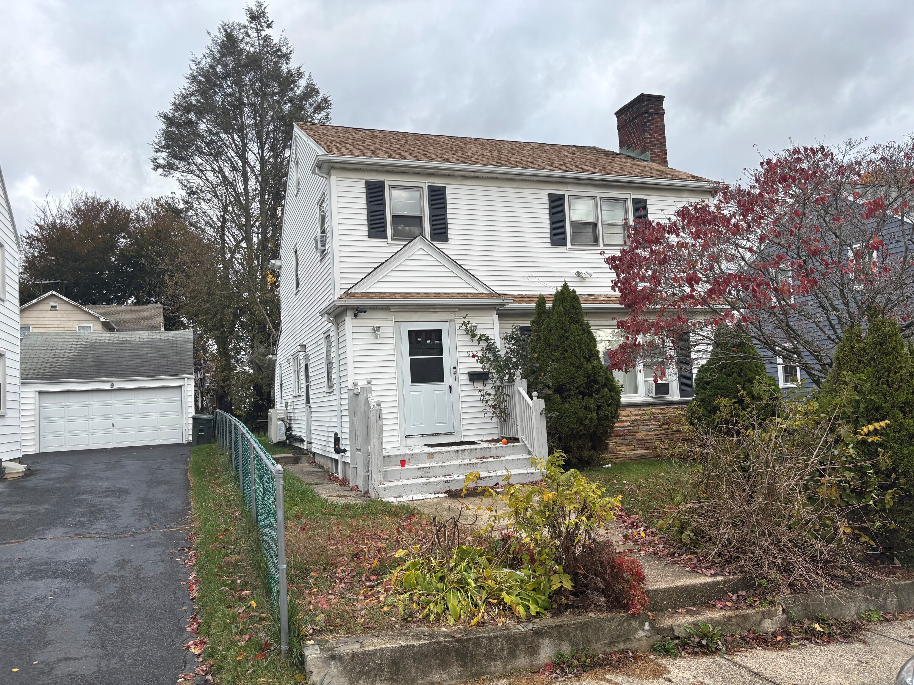 Bridgeport, Connecticut, 06606, United States, 4 Bedrooms Bedrooms, ,3 BathroomsBathrooms,Residential,For Sale,1988238