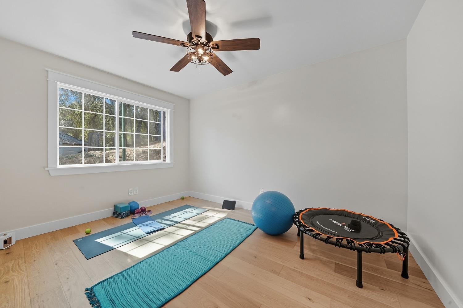 San Andreas, California, 95249, United States, 2 Bedrooms Bedrooms, ,2 BathroomsBathrooms,Residential,For Sale,1980033