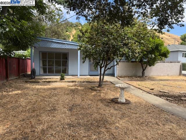 Fremont, California, 94536, United States, 2 Bedrooms Bedrooms, ,1 BathroomBathrooms,Residential,For Sale,1906886