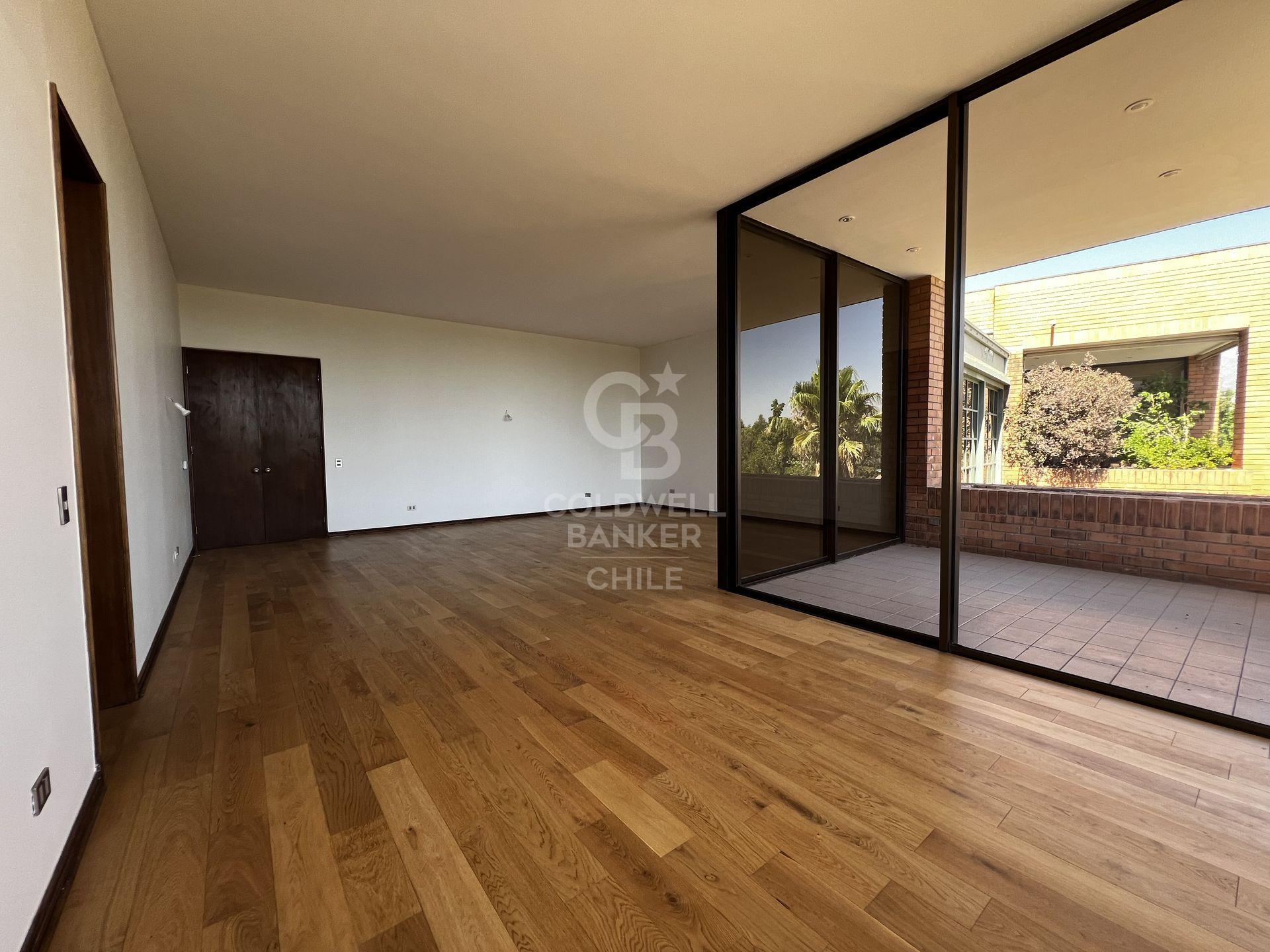 Vitacura, Chile, 4 Bedrooms Bedrooms, ,5 BathroomsBathrooms,Residential,For Sale,1767122