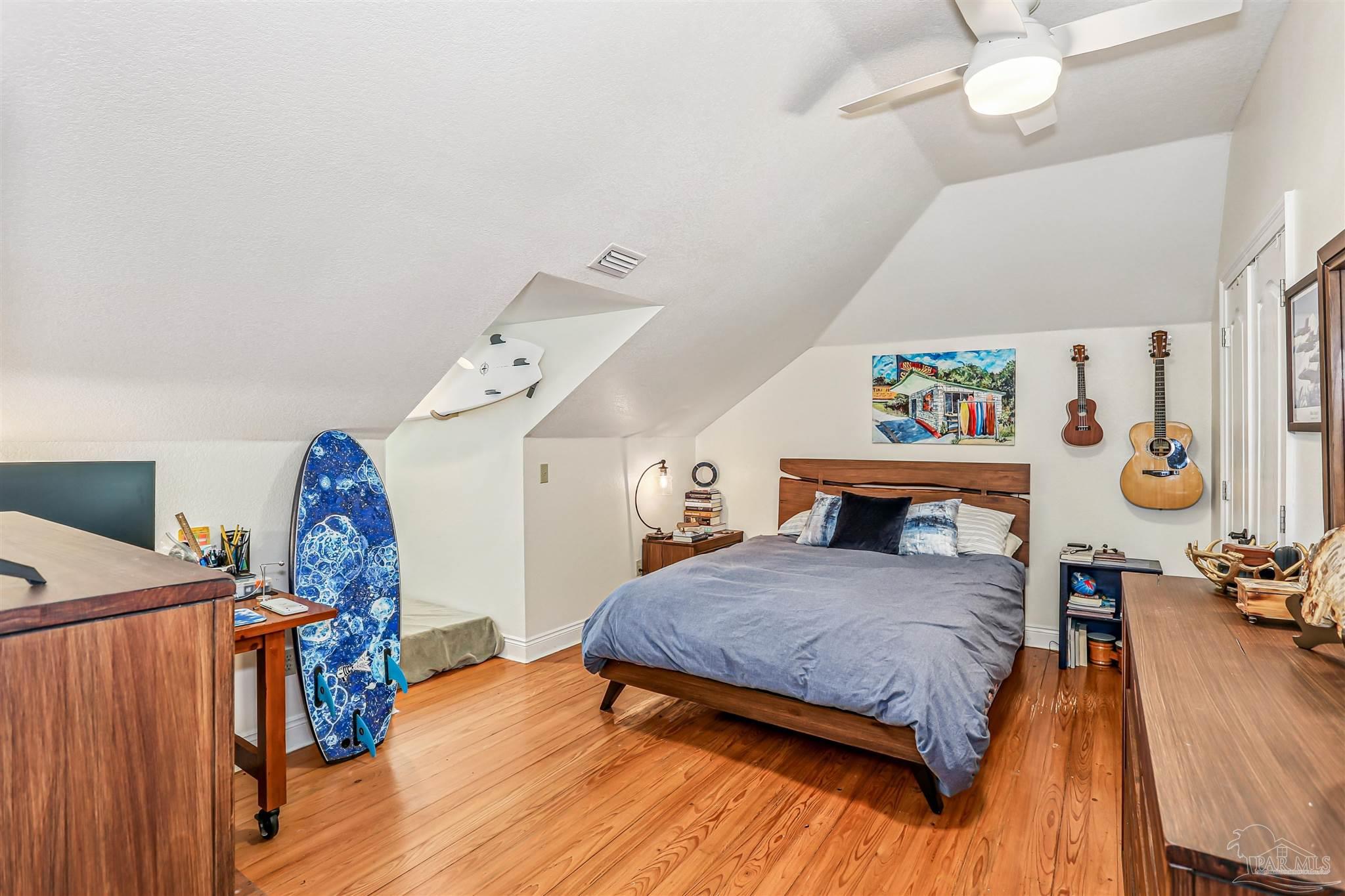 Pensacola, Florida, 32507, United States, 4 Bedrooms Bedrooms, ,4 BathroomsBathrooms,Residential,For Sale,1913346