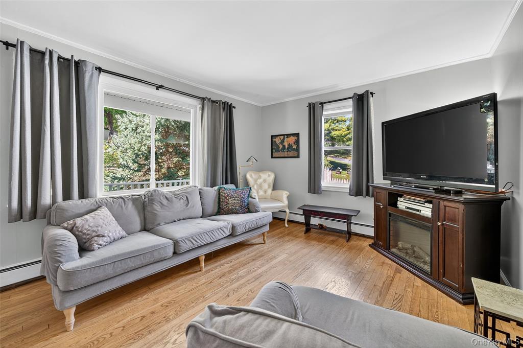 Monroe, New York, 10950, United States, 4 Bedrooms Bedrooms, ,2 BathroomsBathrooms,Residential,For Sale,1981156