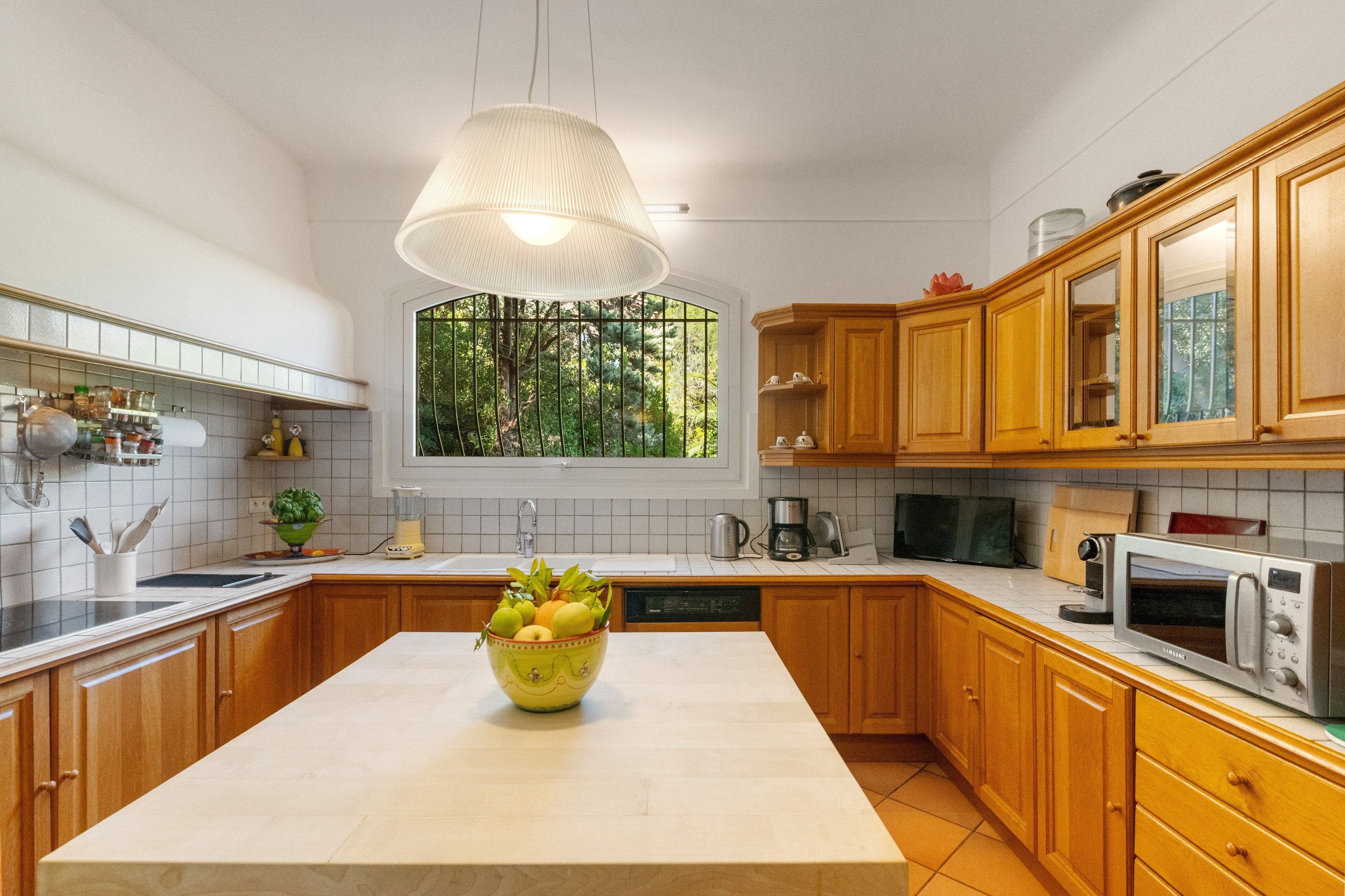   Theoule-sur-Mer luxury seafront villa direct sea access infinity pool 300 sq… - 物件實景