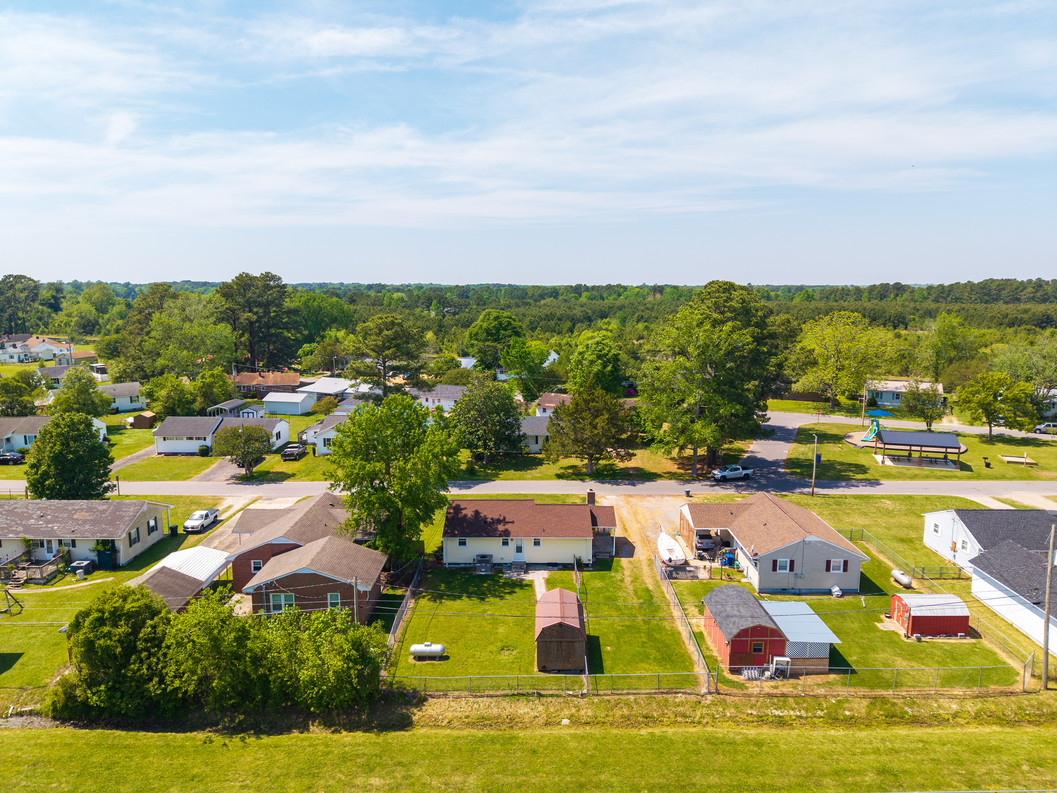  906 Stratford Rd - 物件實景