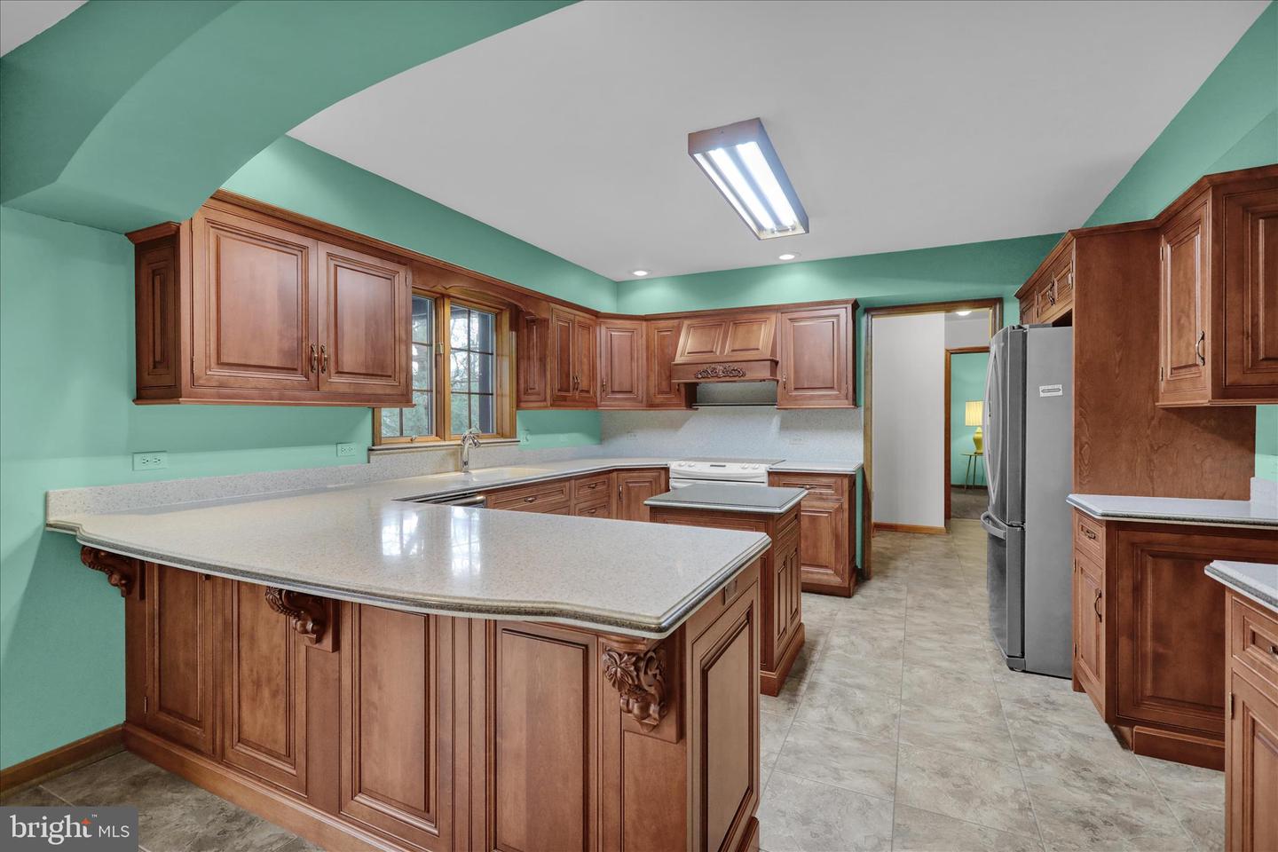 Lebanon, Pennsylvania, 17042, United States, 4 Bedrooms Bedrooms, ,3 BathroomsBathrooms,Residential,For Sale,1998150