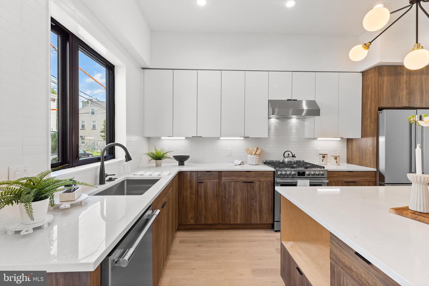 Philadelphia, Pennsylvania, 19128, United States, 4 Bedrooms Bedrooms, ,4 BathroomsBathrooms,Residential,For Sale,1898487