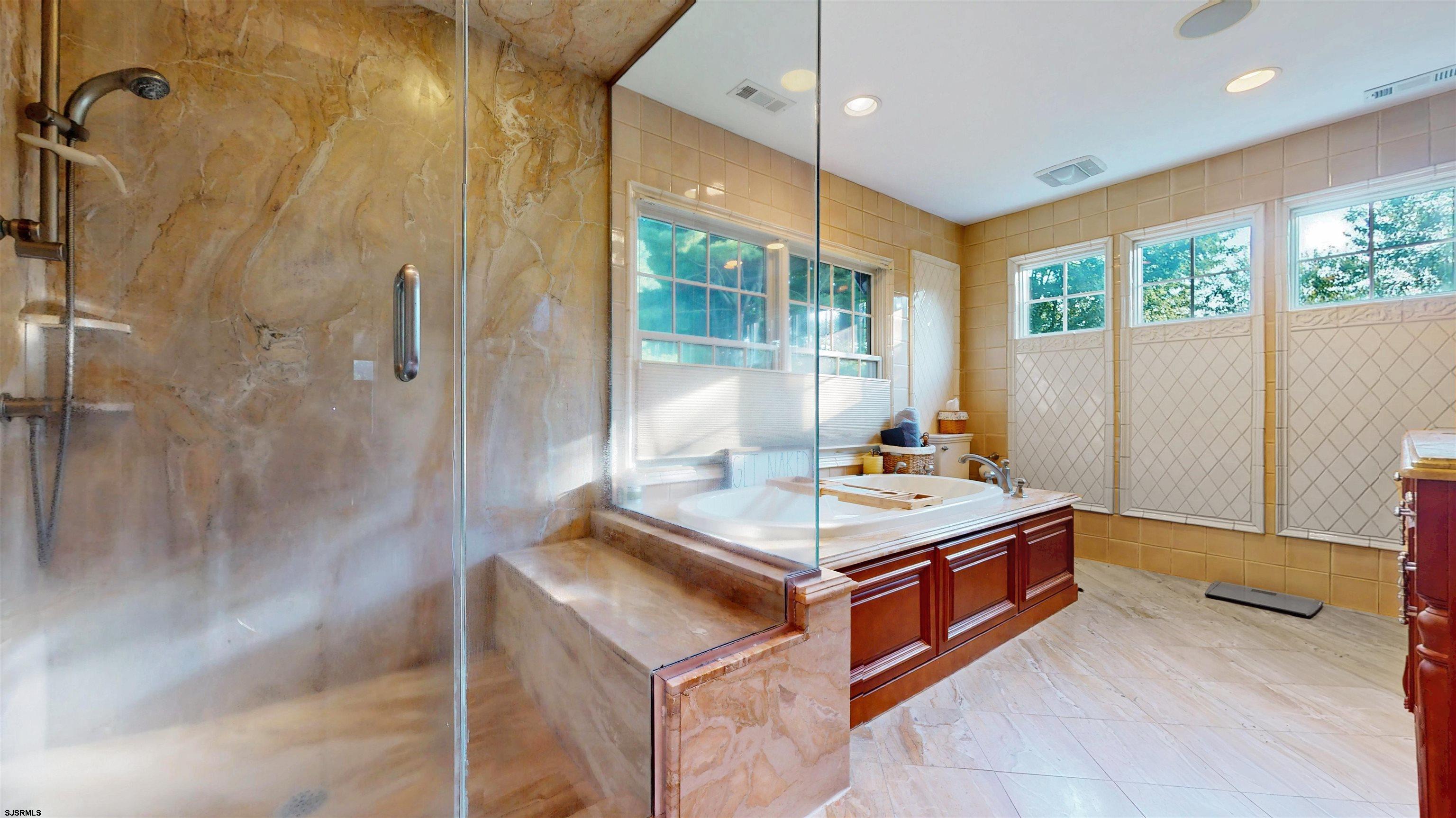 Linwood, New Jersey, 08221, United States, 6 Bedrooms Bedrooms, ,5 BathroomsBathrooms,Residential,For Sale,1975811