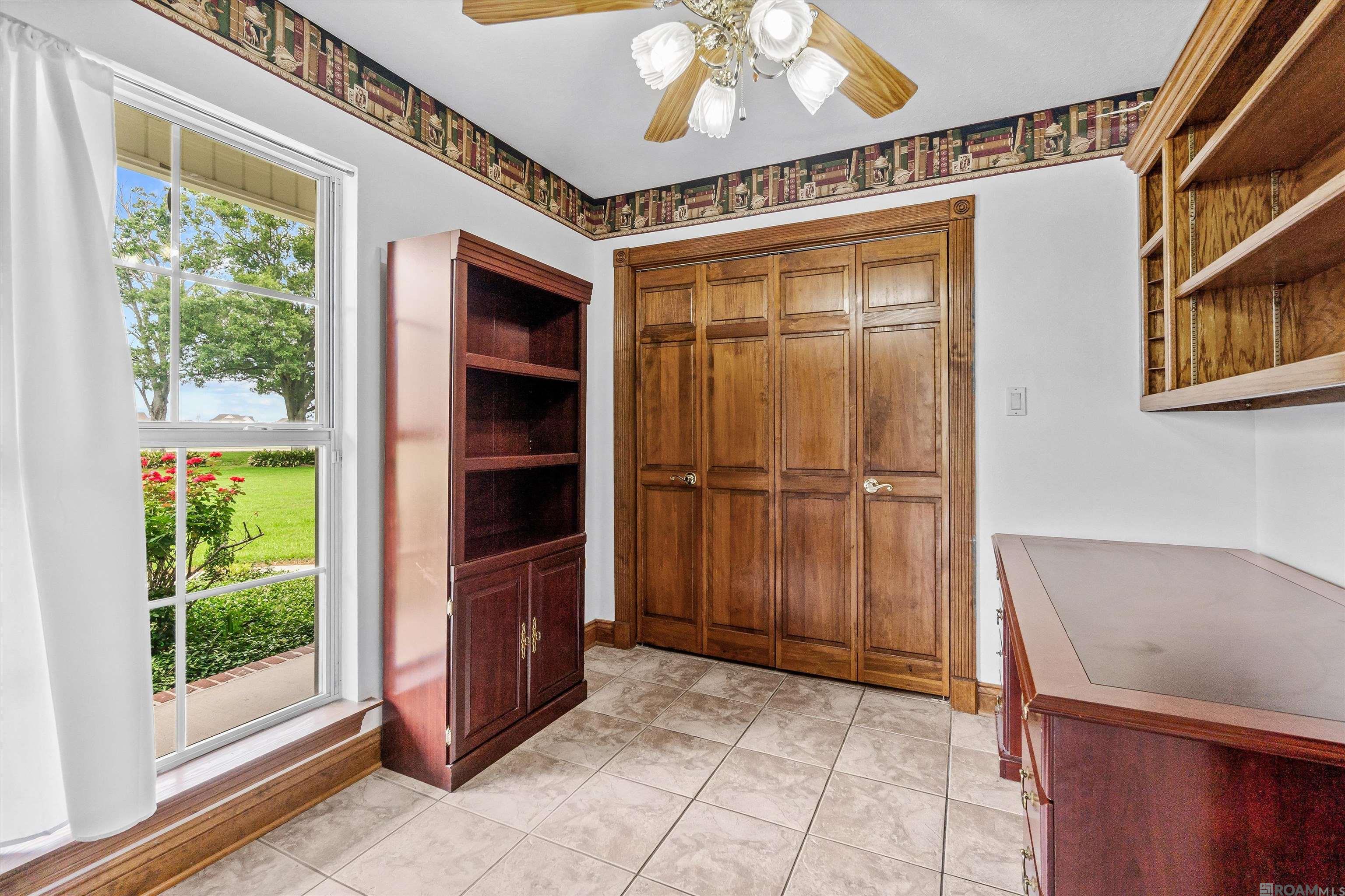 Gonzales, Louisiana, 70737, United States, 4 Bedrooms Bedrooms, ,3 BathroomsBathrooms,Residential,For Sale,1920960