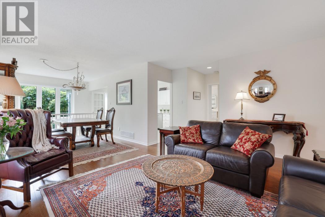 Ottawa, Ontario, K2S 1Z6, CA, 3 Bedrooms Bedrooms, ,3 BathroomsBathrooms,Residential,For Sale,1906768