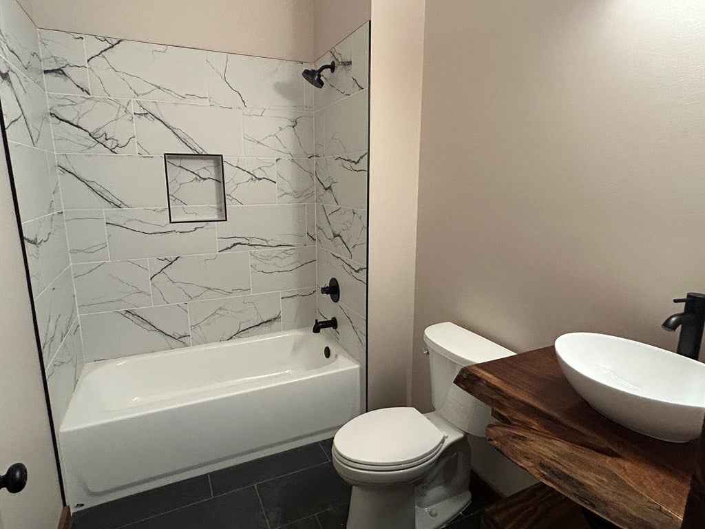 Mineral Bluff, Georgia, 30559, United States, 3 Bedrooms Bedrooms, ,3 BathroomsBathrooms,Residential,For Sale,1871294