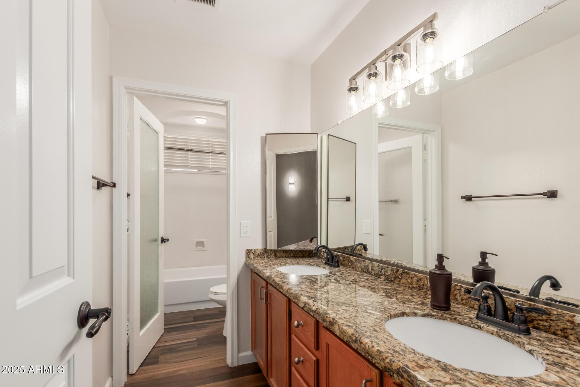 Gilbert, Arizona, 85233, United States, 4 Bedrooms Bedrooms, ,2 BathroomsBathrooms,Residential,For Sale,1983748