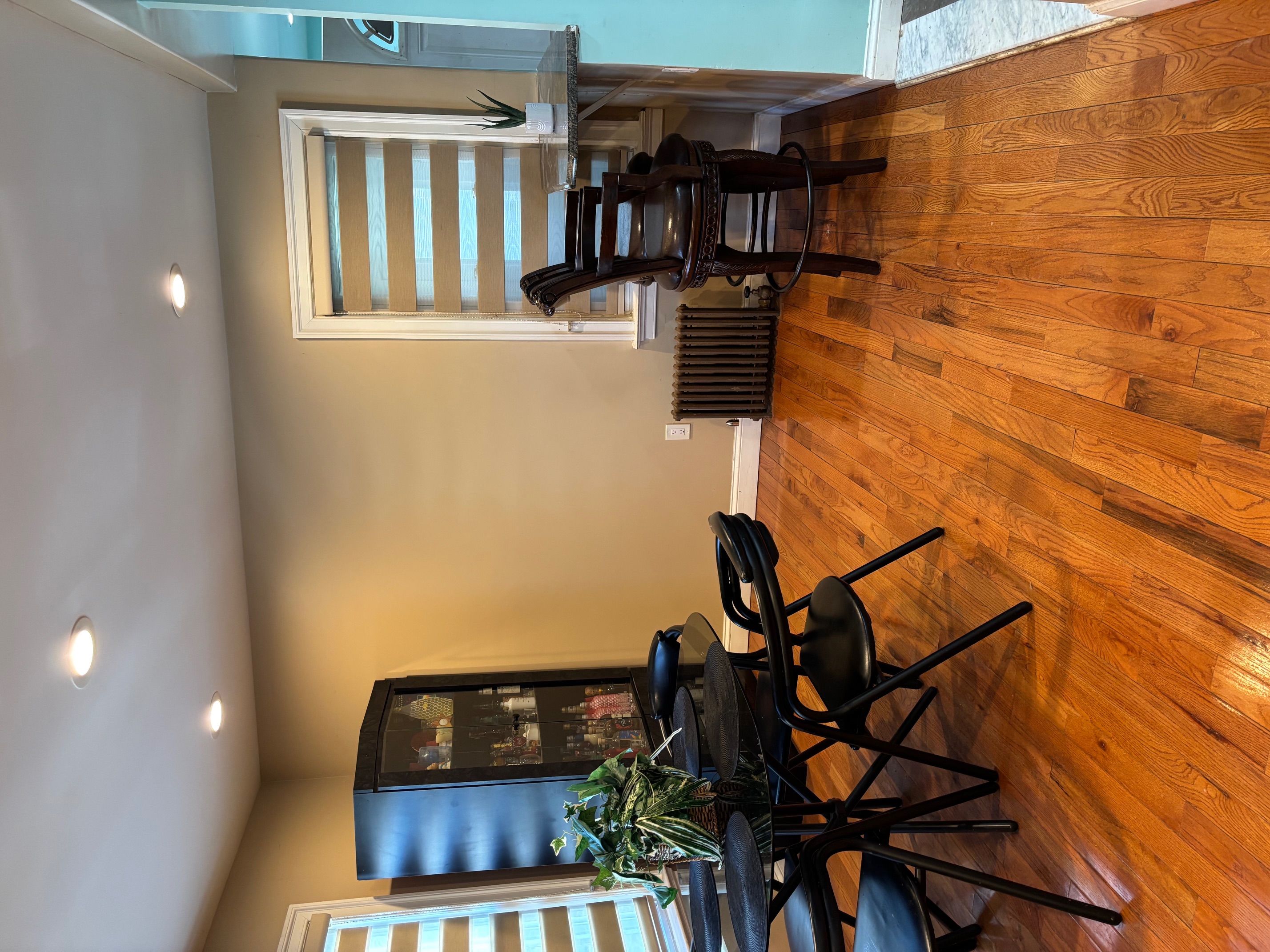 Jamaica, New York, 11434, United States, 3 Bedrooms Bedrooms, ,2 BathroomsBathrooms,Residential,For Sale,1942530