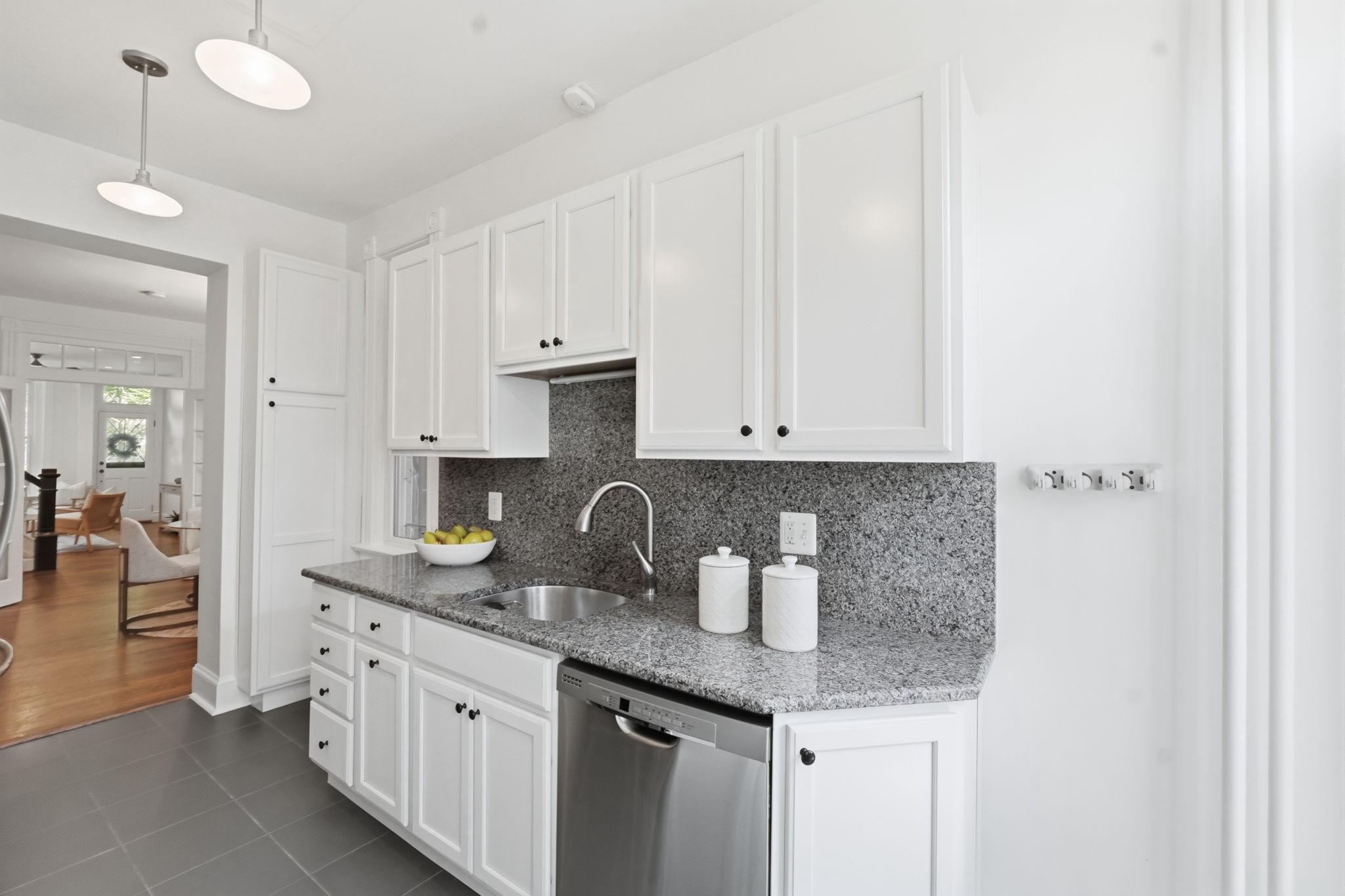  2152 Newport Place NW, Washington, DC, 20037 - 物件實景