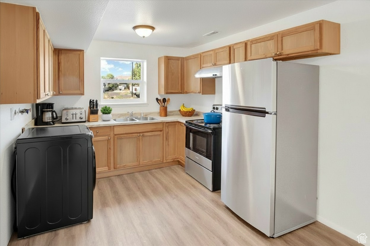 West Valley City, Utah, 84119, United States, 6 Bedrooms Bedrooms, ,Residential,For Sale,1957182