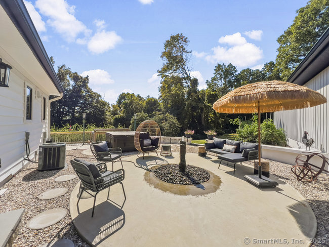 New Fairfield, Connecticut, 06812, United States, 4 Bedrooms Bedrooms, ,4 BathroomsBathrooms,Residential,For Sale,1837226