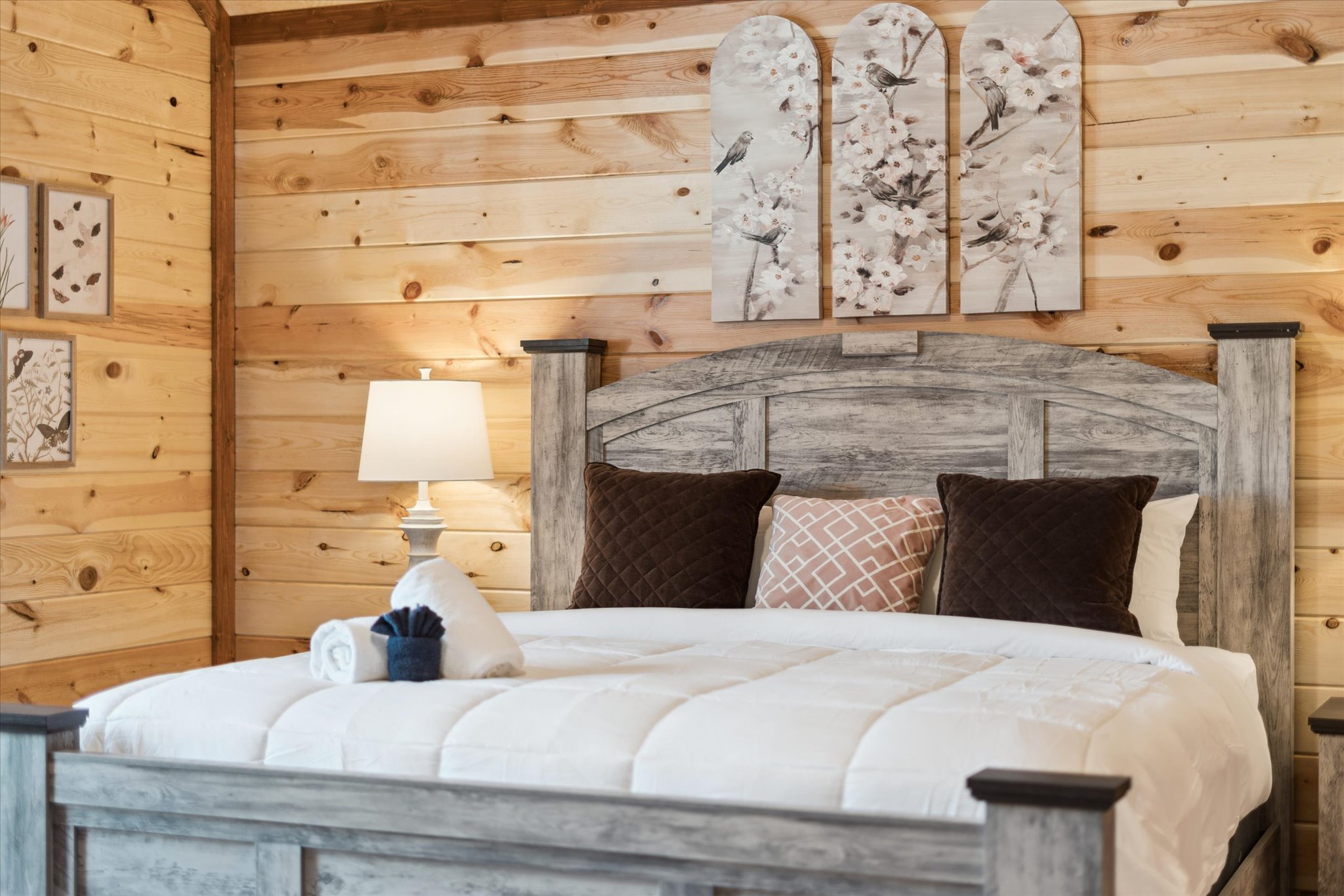 Sevierville, Tennessee, 37876, United States, 8 Bedrooms Bedrooms, ,9 BathroomsBathrooms,Residential,For Sale,1981124