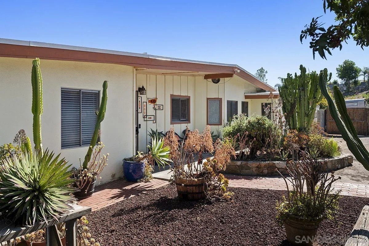 La Mesa, California, 91941, United States, 3 Bedrooms Bedrooms, ,4 BathroomsBathrooms,Residential,For Sale,1911905