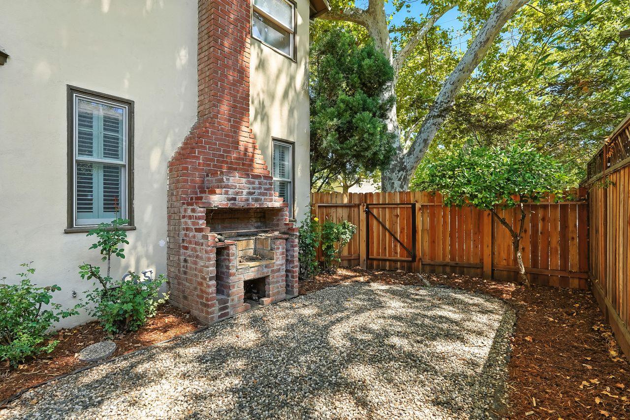 Sacramento, California, 95819, United States, 3 Bedrooms Bedrooms, ,2 BathroomsBathrooms,Residential,For Sale,1925048