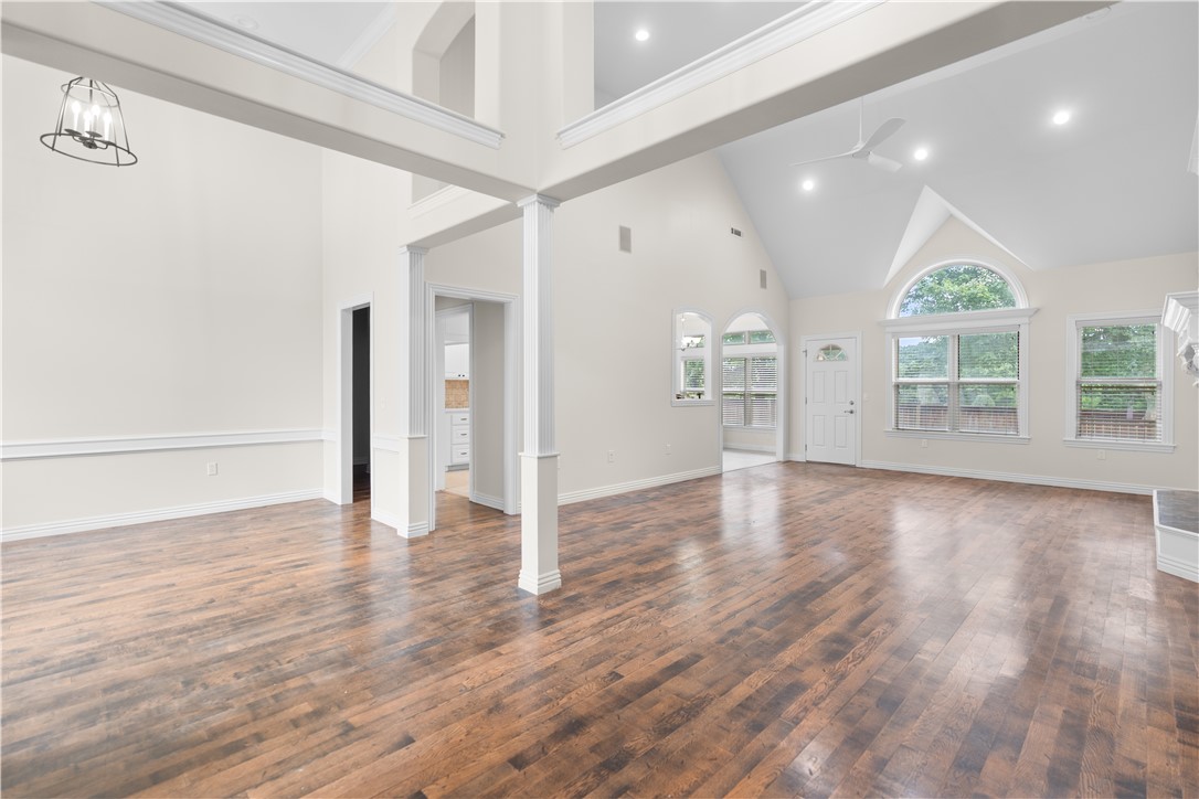 Fayetteville, Arkansas, 72704, United States, 5 Bedrooms Bedrooms, ,4 BathroomsBathrooms,Residential,For Sale,1877599
