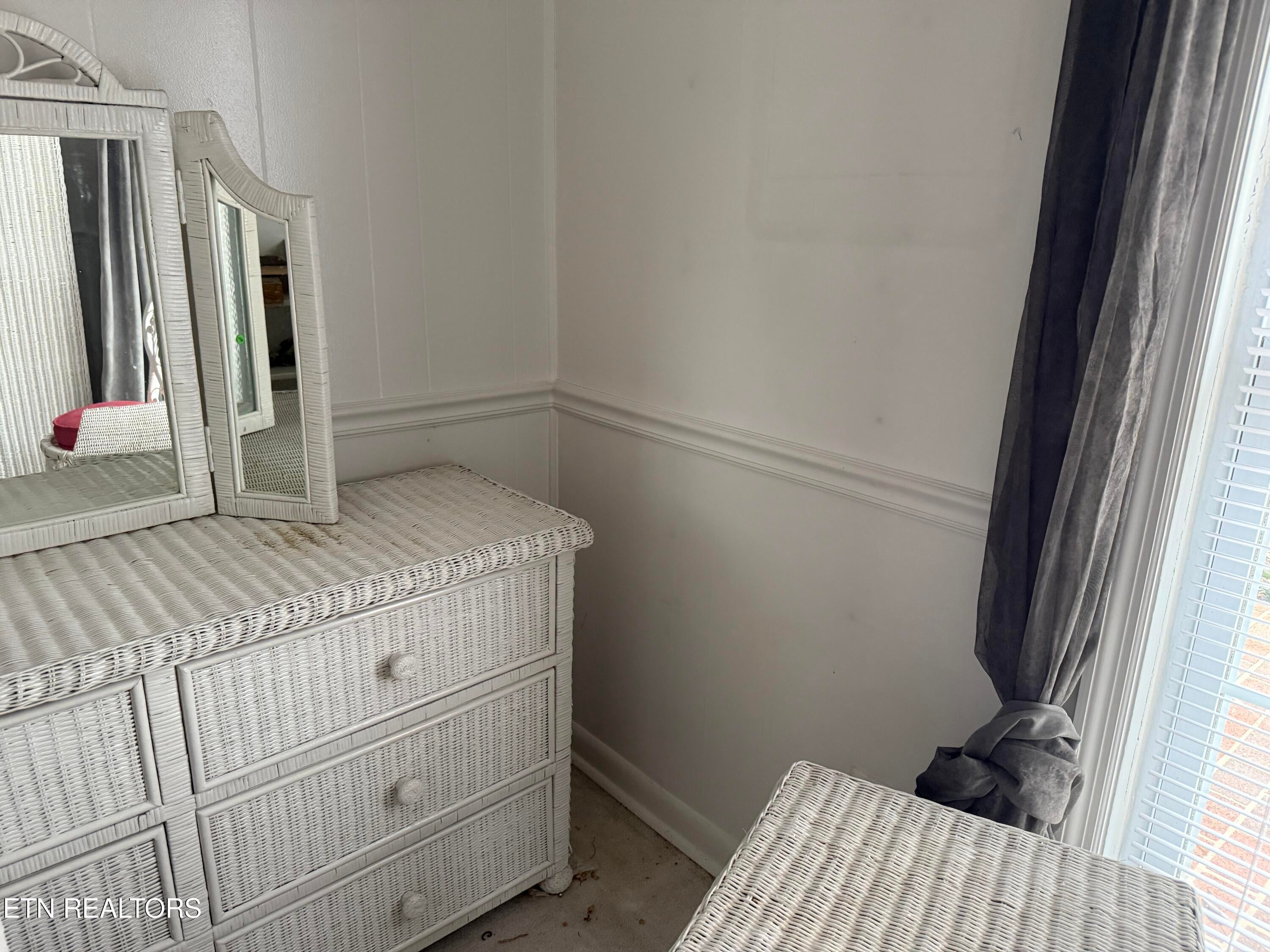 Rockwood, Tennessee, 37854, United States, 4 Bedrooms Bedrooms, ,4 BathroomsBathrooms,Residential,For Sale,1996876