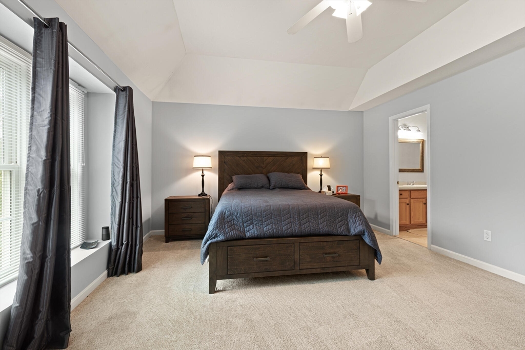 Upton, Massachusetts, 01568, United States, 3 Bedrooms Bedrooms, ,3 BathroomsBathrooms,Residential,For Sale,1912549