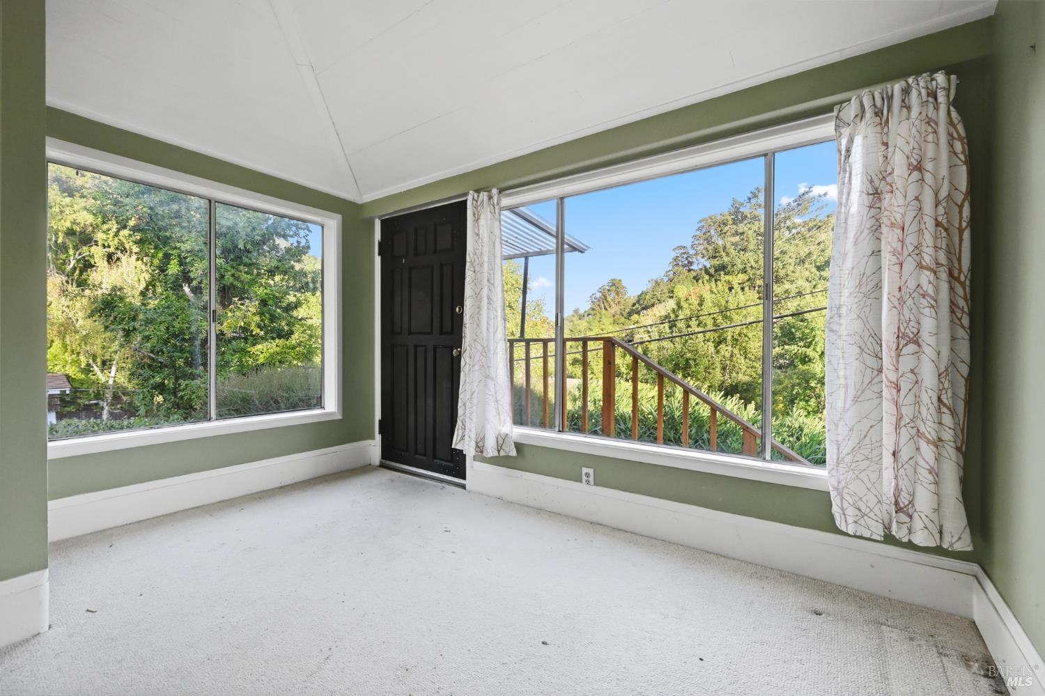 Fairfax, California, 94930, United States, 2 Bedrooms Bedrooms, ,2 BathroomsBathrooms,Residential,For Sale,1989097