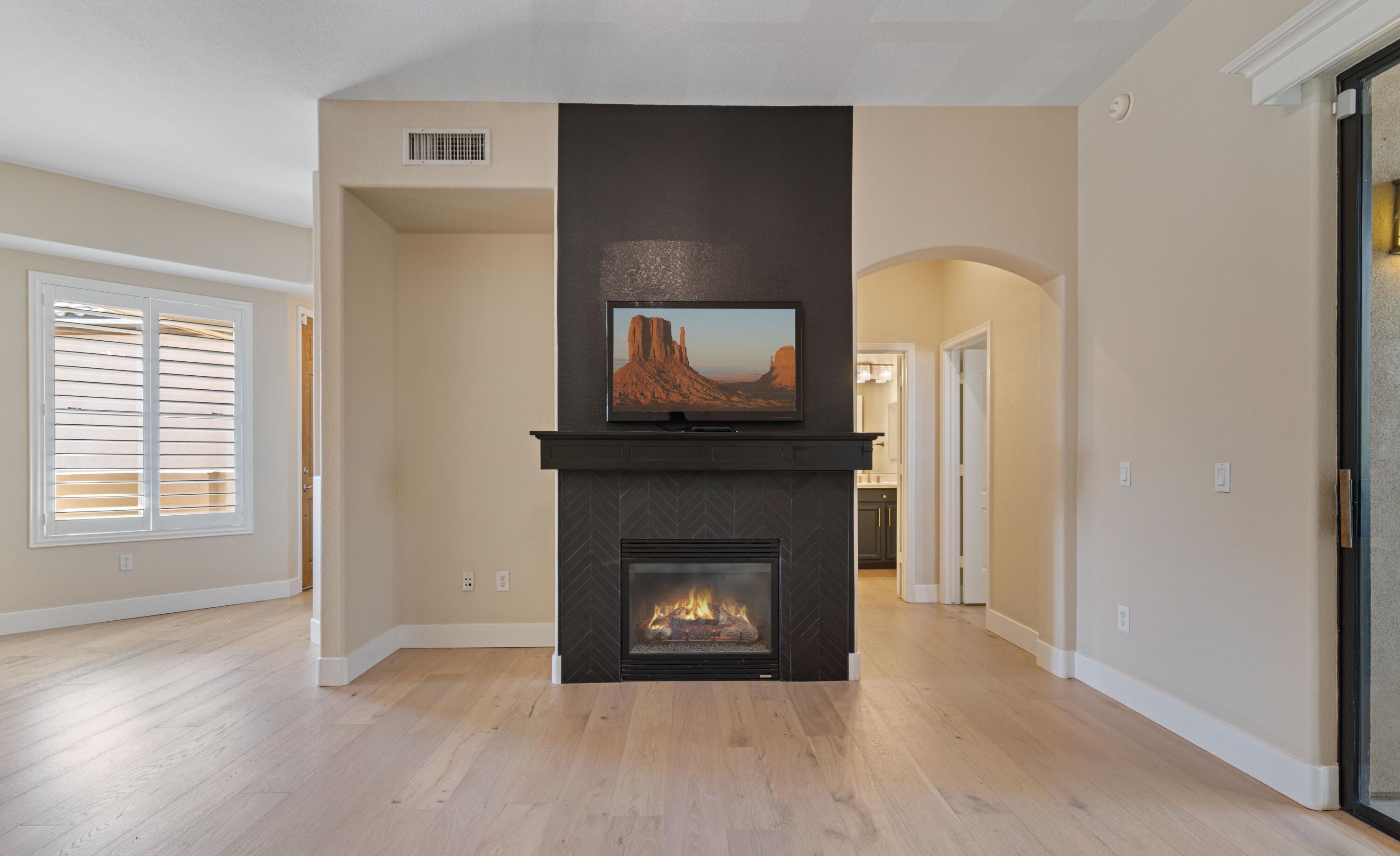  7027 N Scottsdale Road  Paradise Valley, AZ - 物件實景