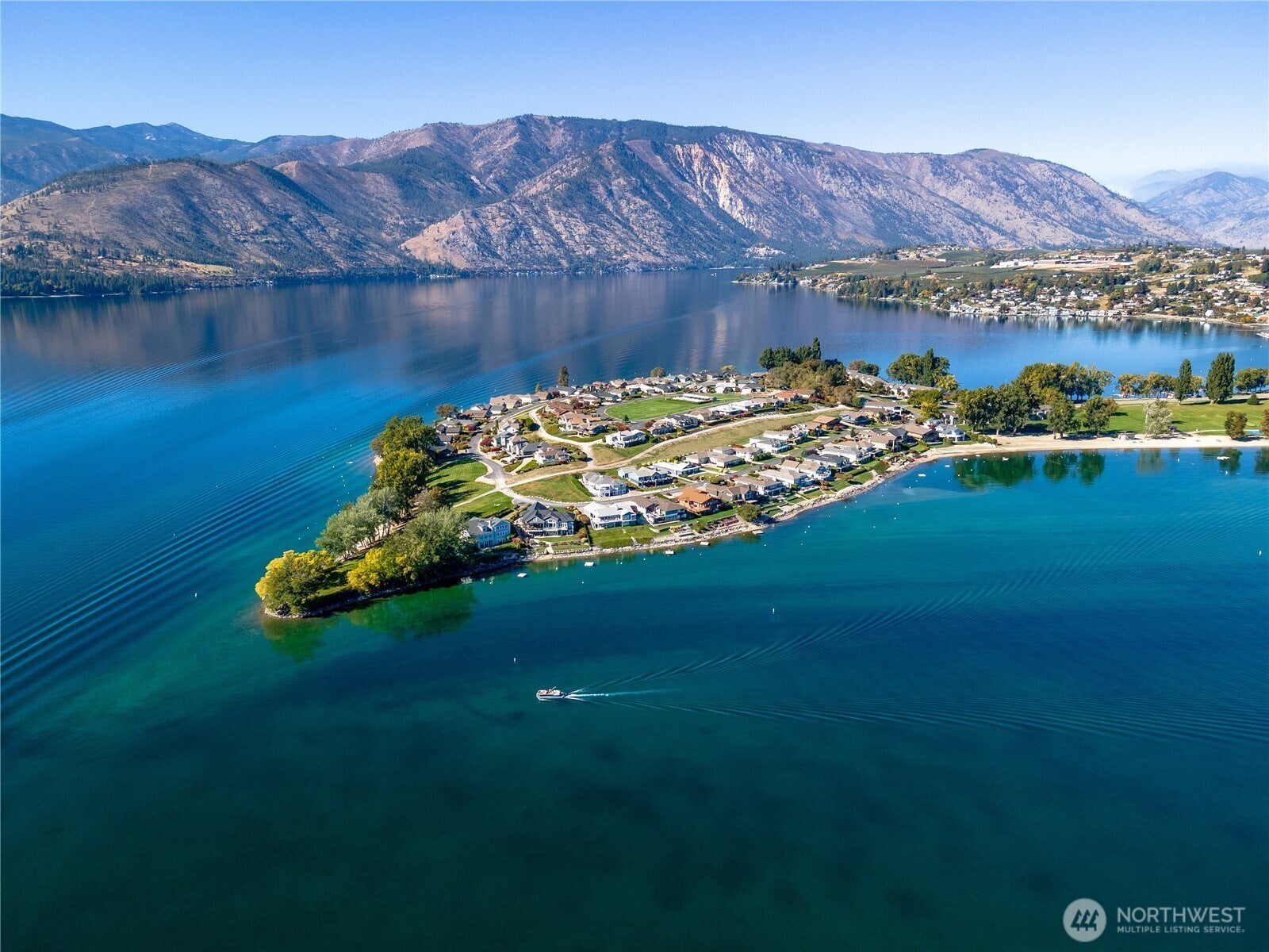 Manson, Washington, 98831, United States, 3 Bedrooms Bedrooms, ,2 BathroomsBathrooms,Residential,For Sale,1941699
