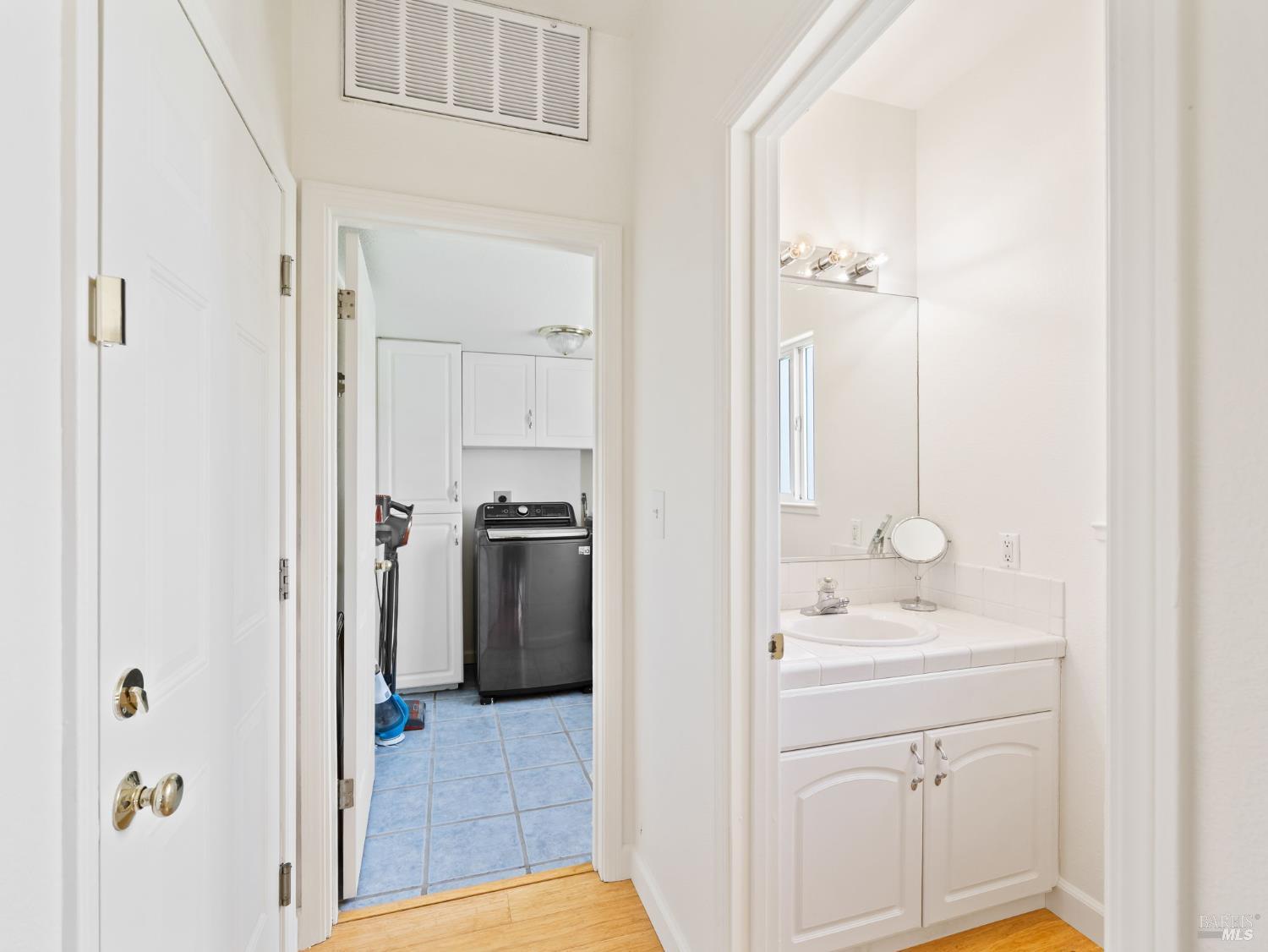 Napa, California, 94558, United States, 4 Bedrooms Bedrooms, ,3 BathroomsBathrooms,Residential,For Sale,1827773