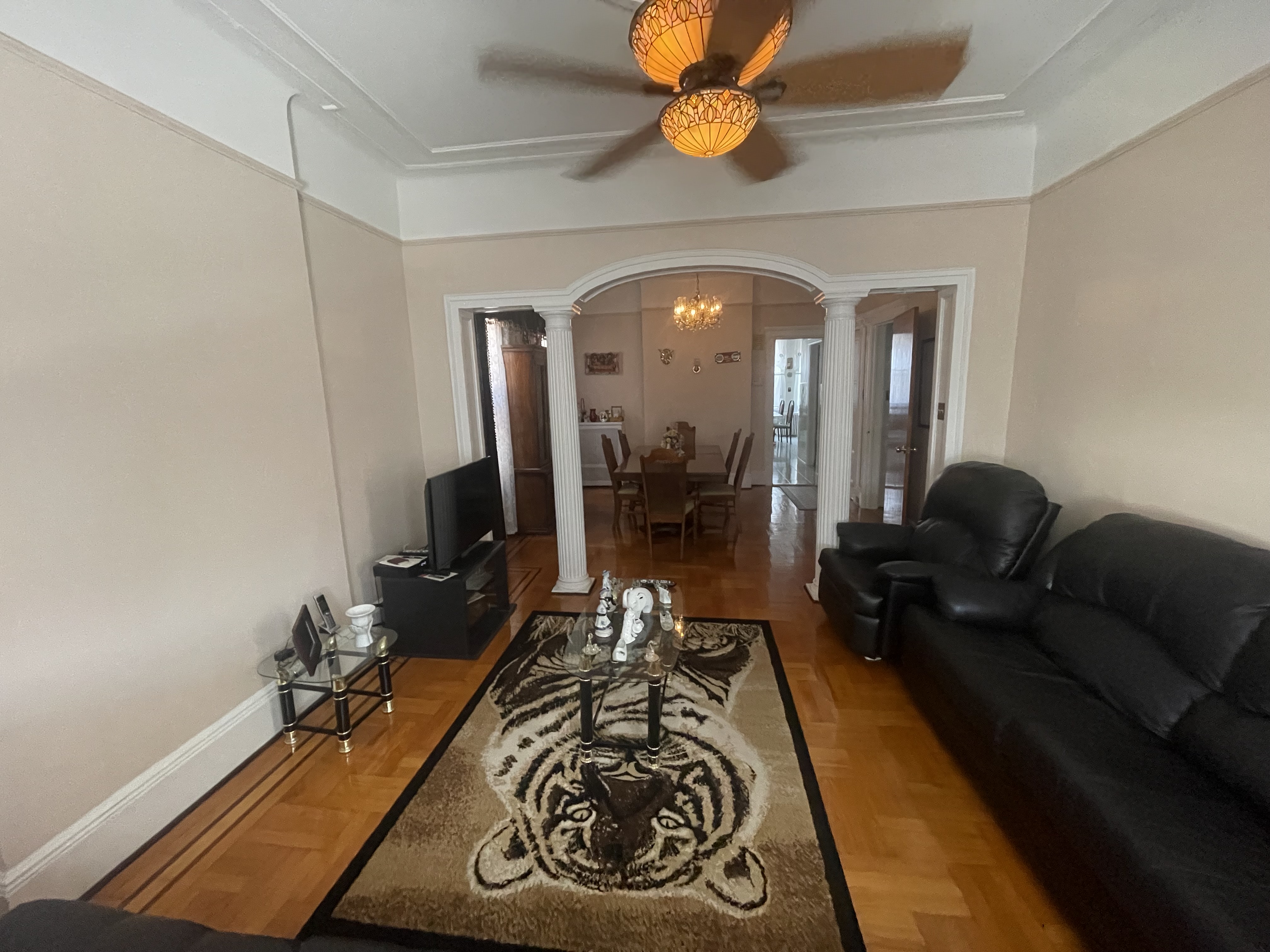Union City, New Jersey, 07087, United States, 4 Bedrooms Bedrooms, ,3 BathroomsBathrooms,Residential,For Sale,1895208