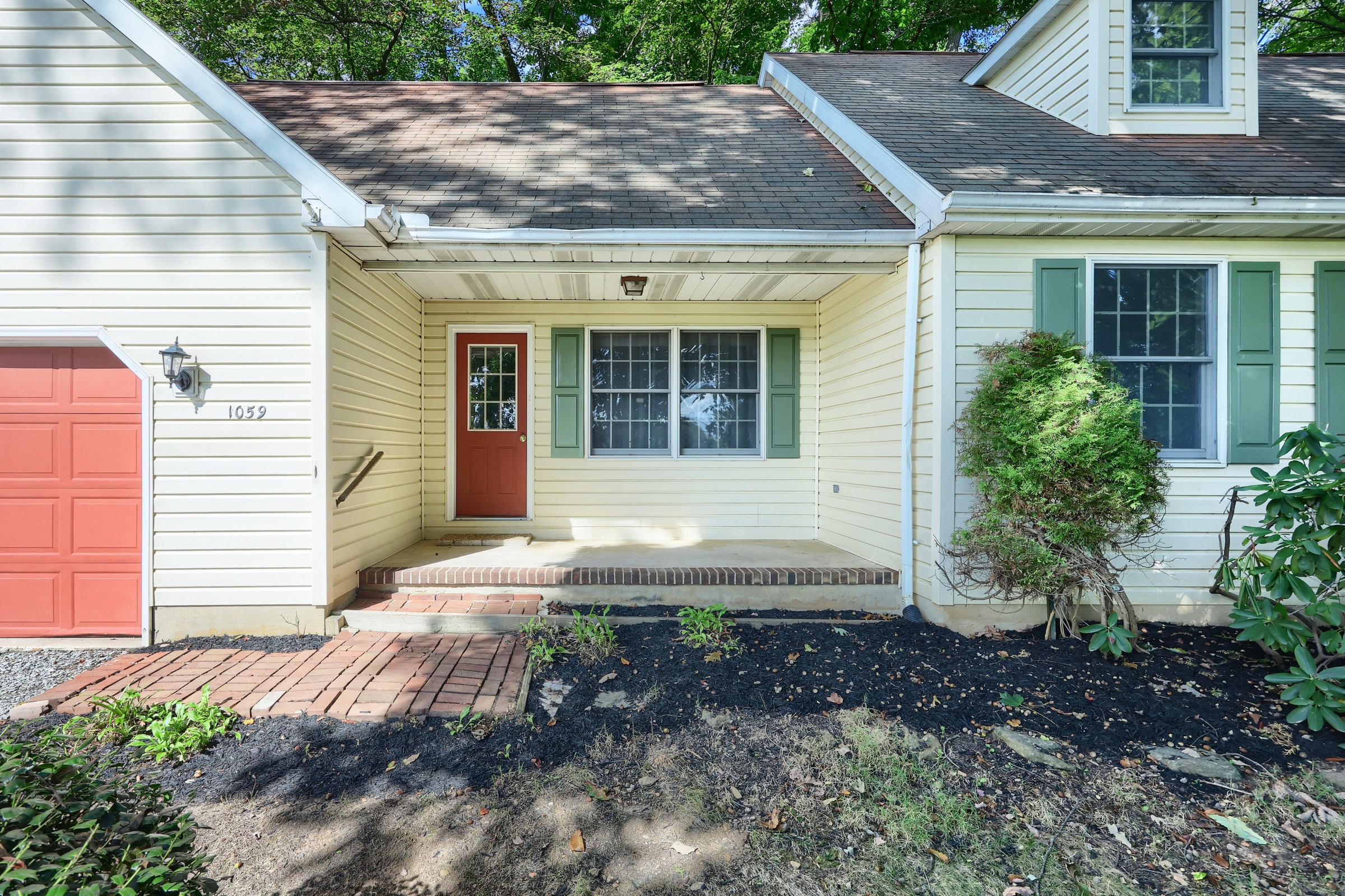Felton, Pennsylvania, 17322, United States, 4 Bedrooms Bedrooms, ,2 BathroomsBathrooms,Residential,For Sale,1977692