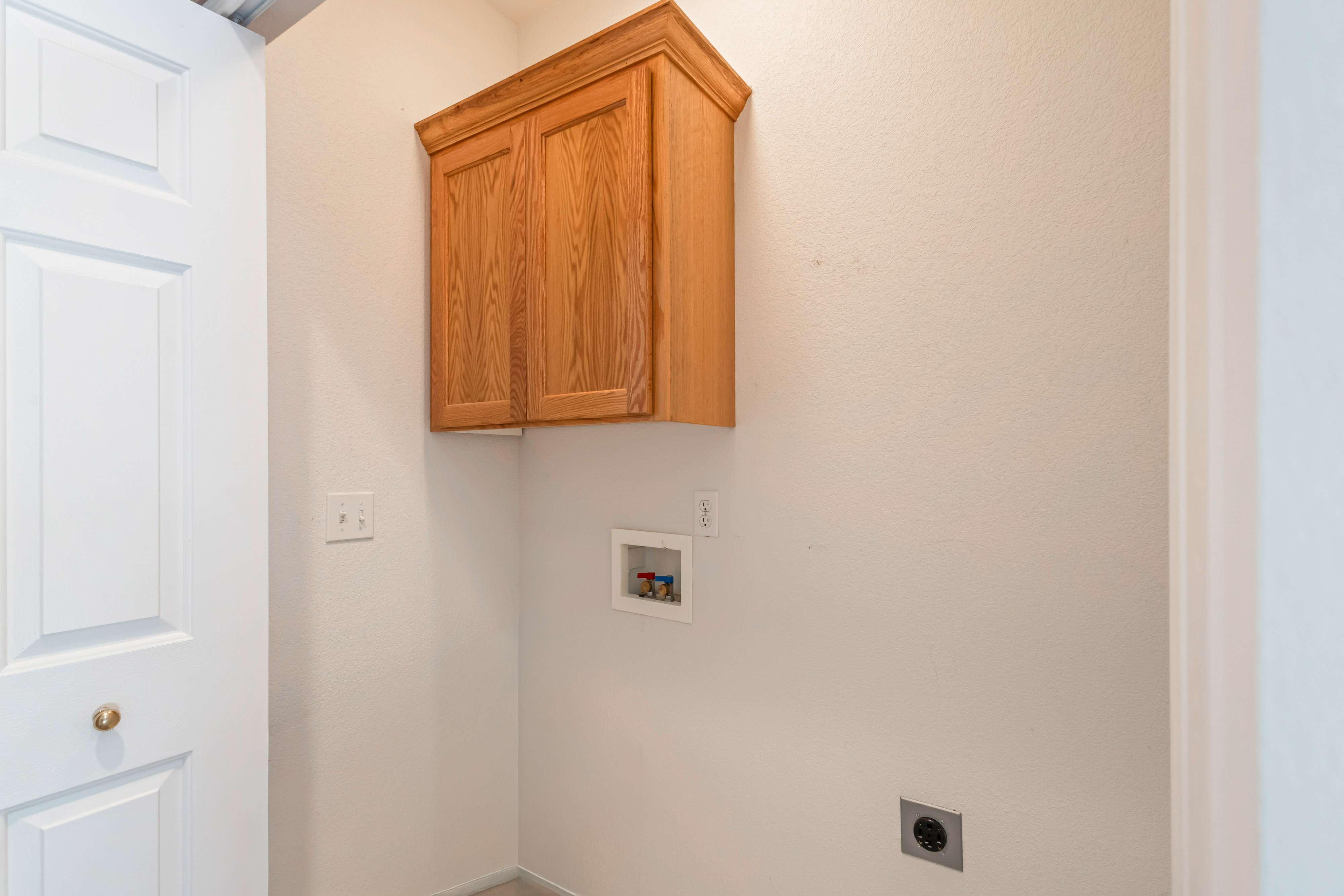 Redmond, Oregon, 97756, United States, 3 Bedrooms Bedrooms, ,3 BathroomsBathrooms,Residential,For Sale,1985077