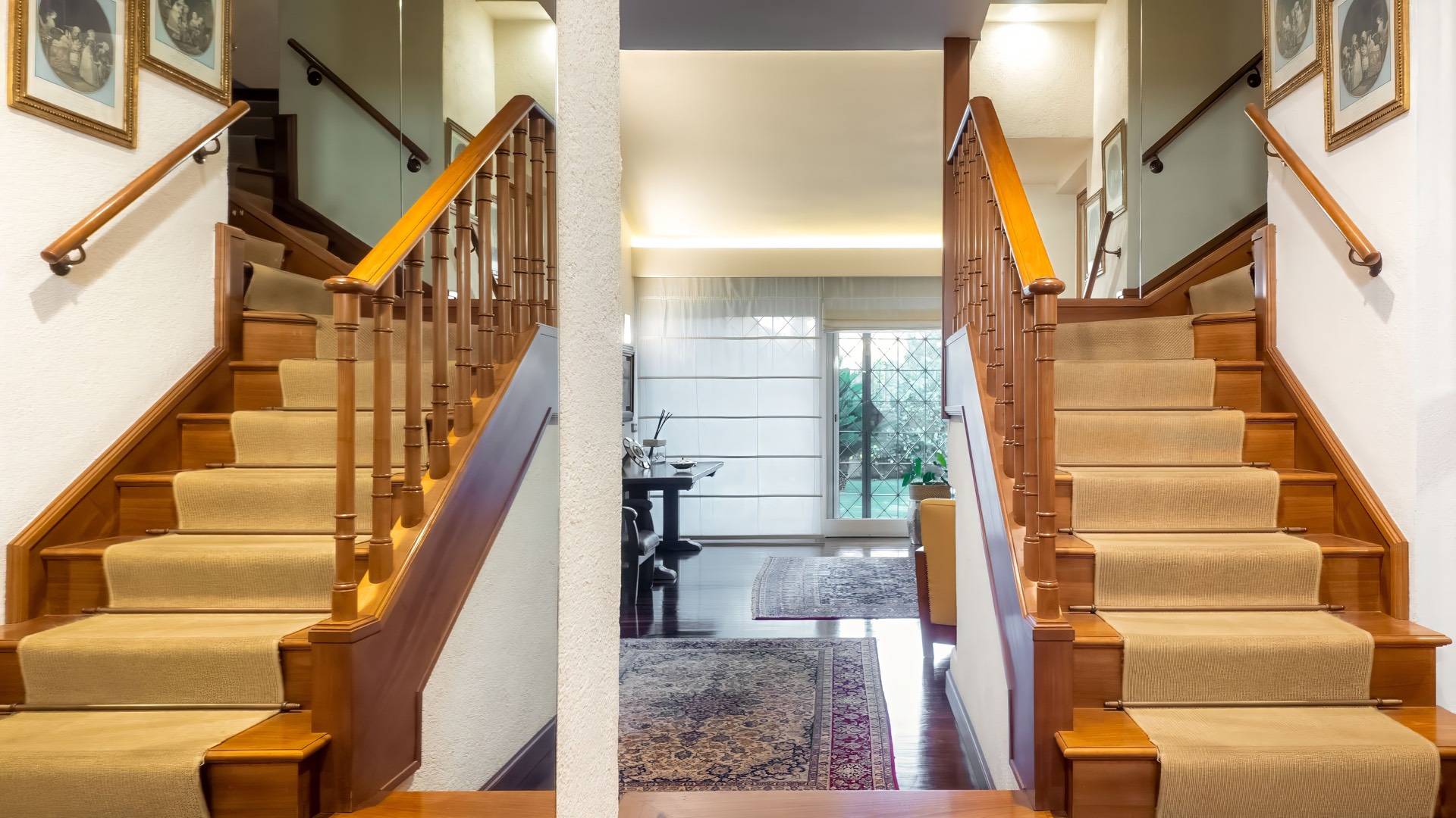Roma, Roma, 00100, IT, 5 Bedrooms Bedrooms, ,7 BathroomsBathrooms,Residential,For Sale,1805365