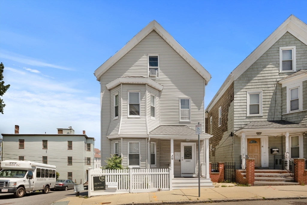 Boston, Massachusetts, 02125, United States, 6 Bedrooms Bedrooms, ,3 BathroomsBathrooms,Residential,For Sale,1845164