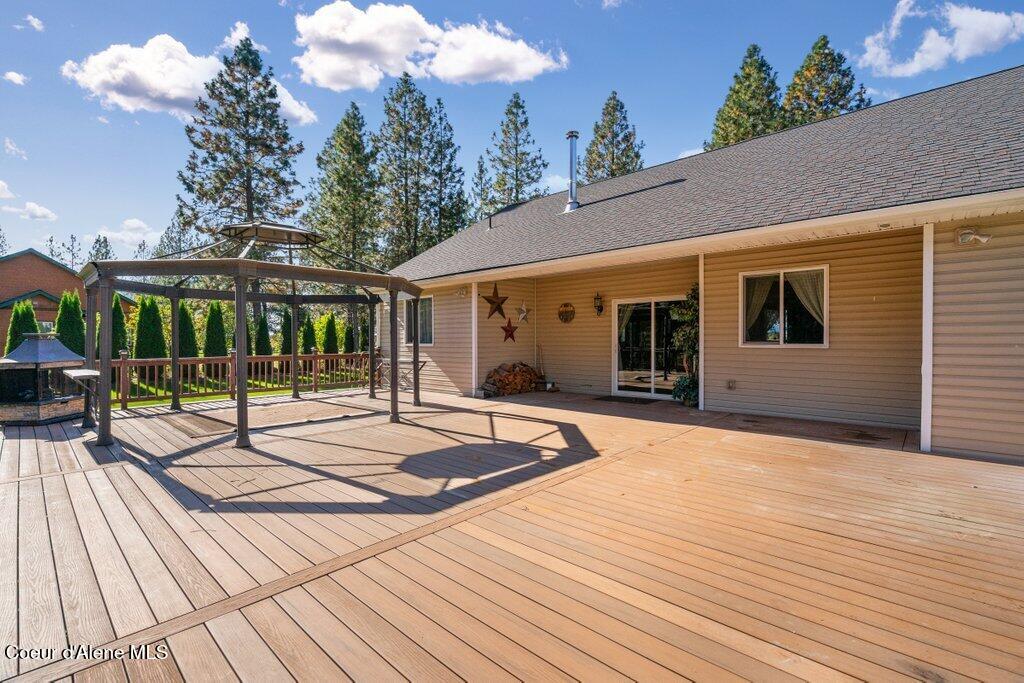 Athol, Idaho, 83801, United States, 4 Bedrooms Bedrooms, ,4 BathroomsBathrooms,Residential,For Sale,1975924