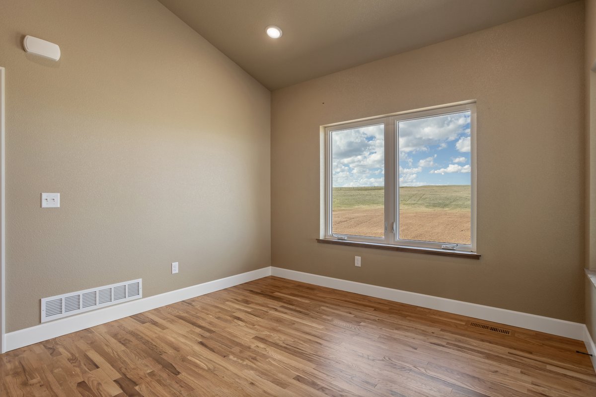 Cheyenne, Wyoming, 82009, United States, 3 Bedrooms Bedrooms, ,2 BathroomsBathrooms,Residential,For Sale,1905724