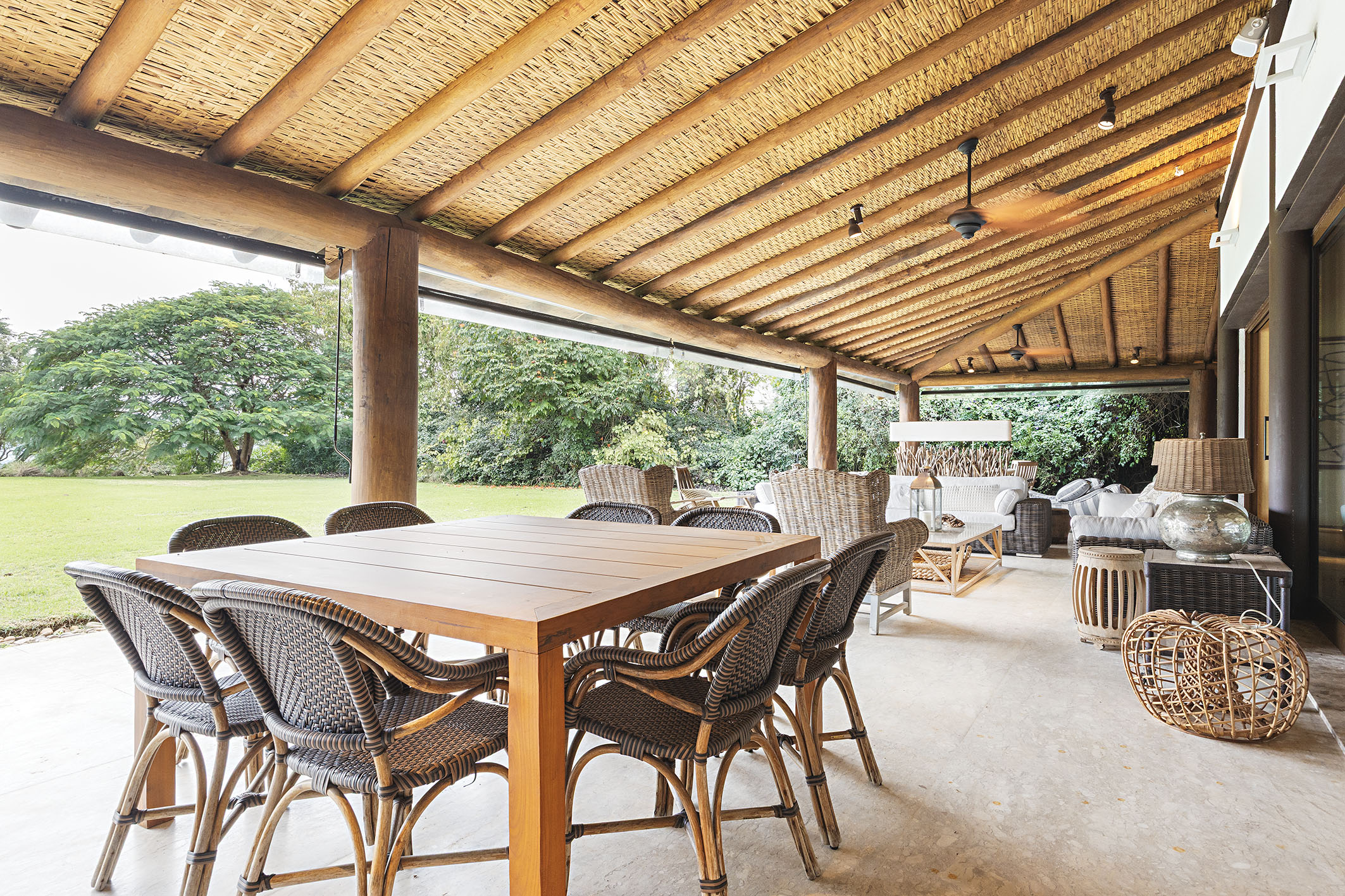  Farmhouse-Style Residence with Permanent Views of the Golf Course - 物件實景