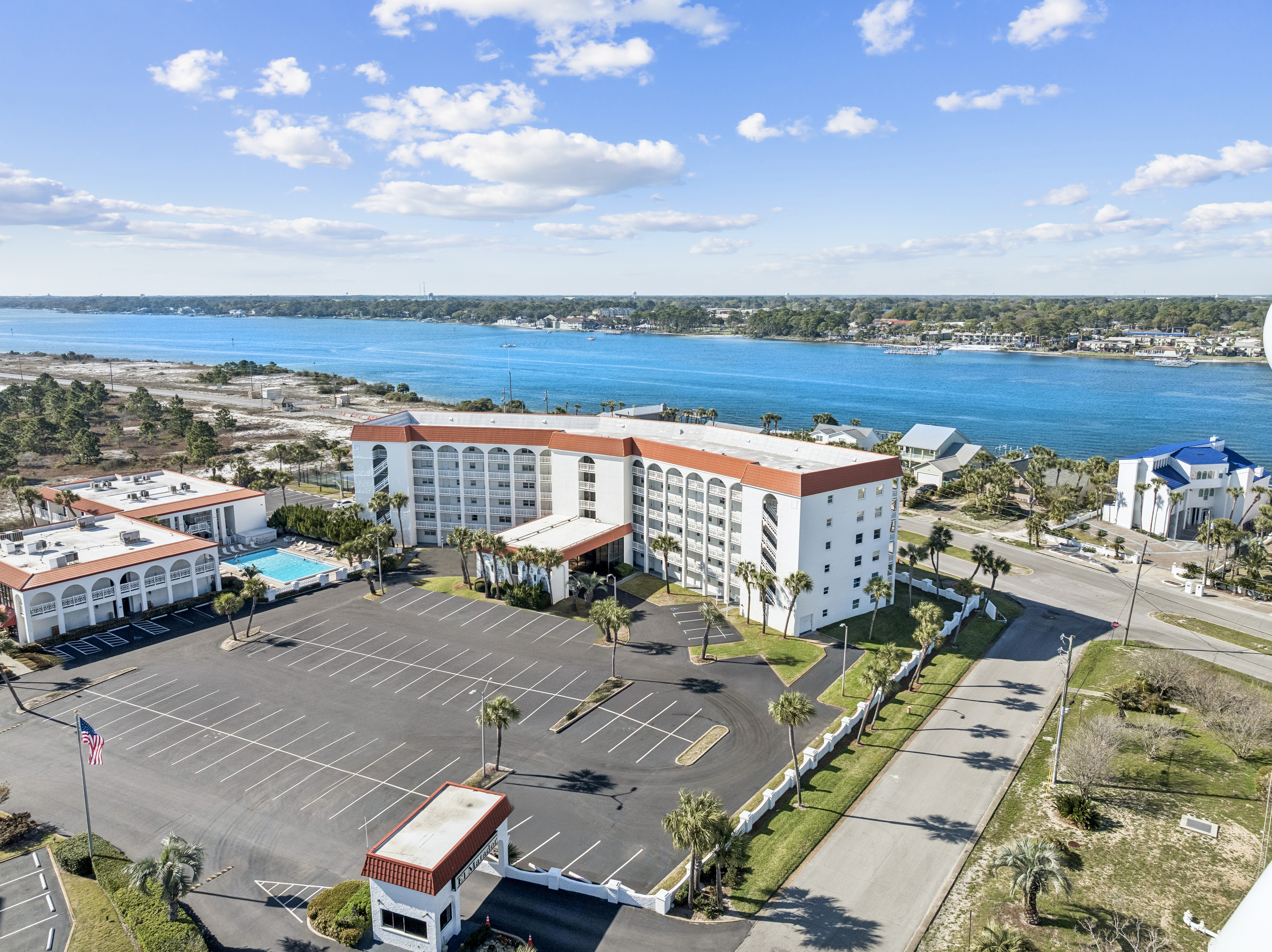  Updated Coastal Condo With Gulf Access And Resort Amenities - 物件實景