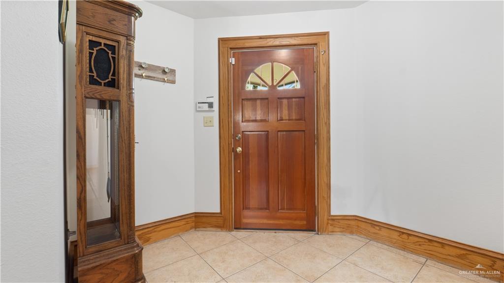 Edinburg, Texas, 78539, United States, 5 Bedrooms Bedrooms, ,5 BathroomsBathrooms,Residential,For Sale,2002025