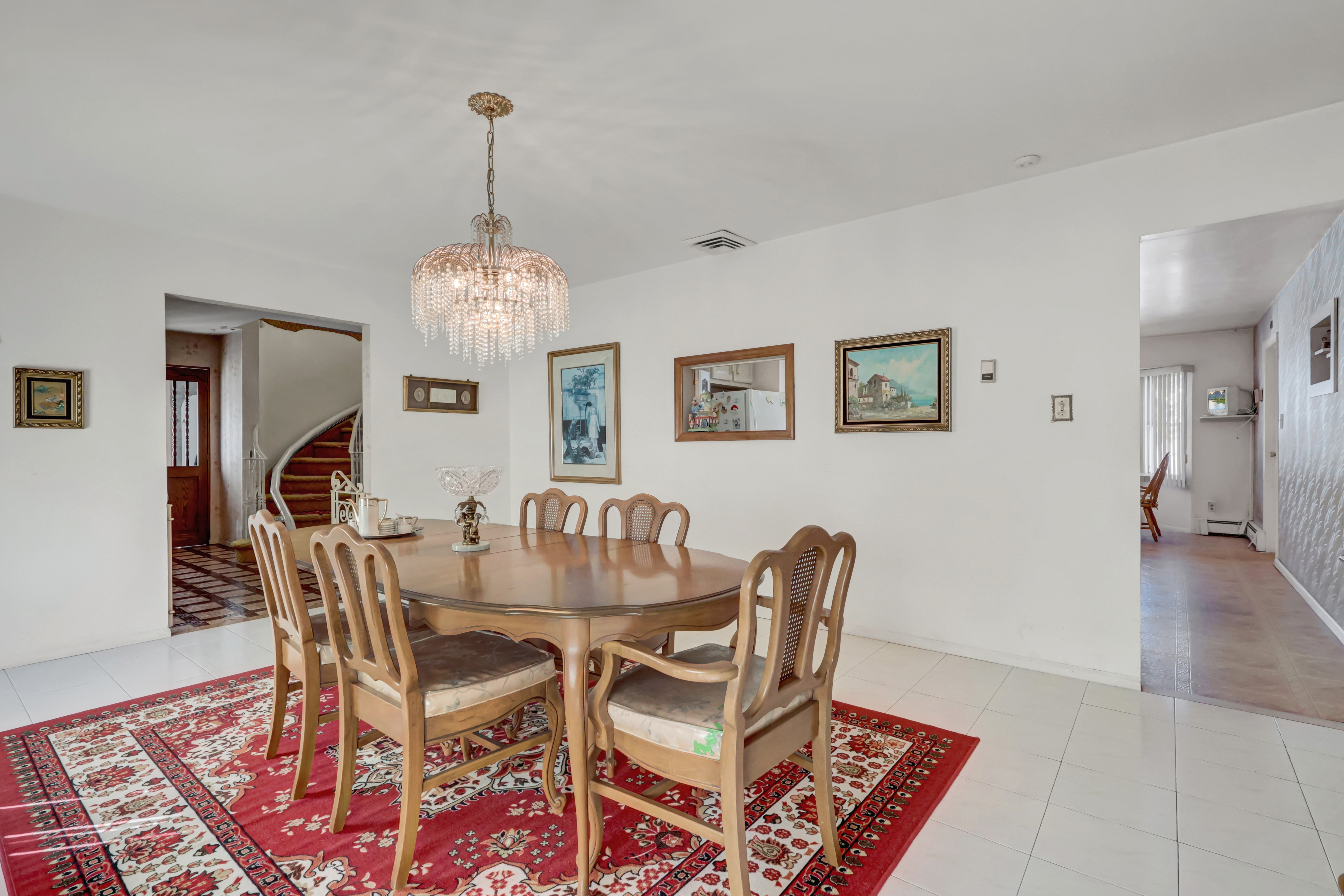 West Babylon, New York, 11704, United States, 3 Bedrooms Bedrooms, ,3 BathroomsBathrooms,Residential,For Sale,1977604