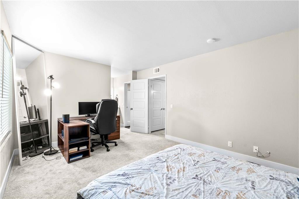 Lake Forest, California, 92630, United States, 2 Bedrooms Bedrooms, ,Residential,For Sale,1978731