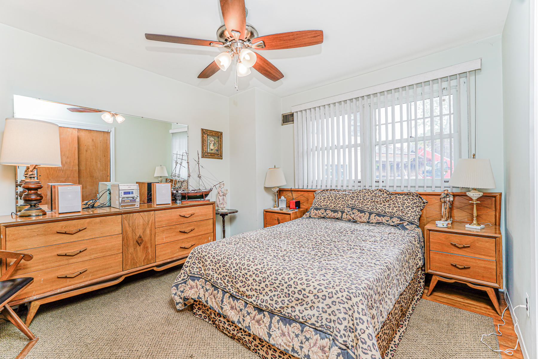 Staten Island, New York, 10301, United States, 4 Bedrooms Bedrooms, ,3 BathroomsBathrooms,Residential,For Sale,1838592