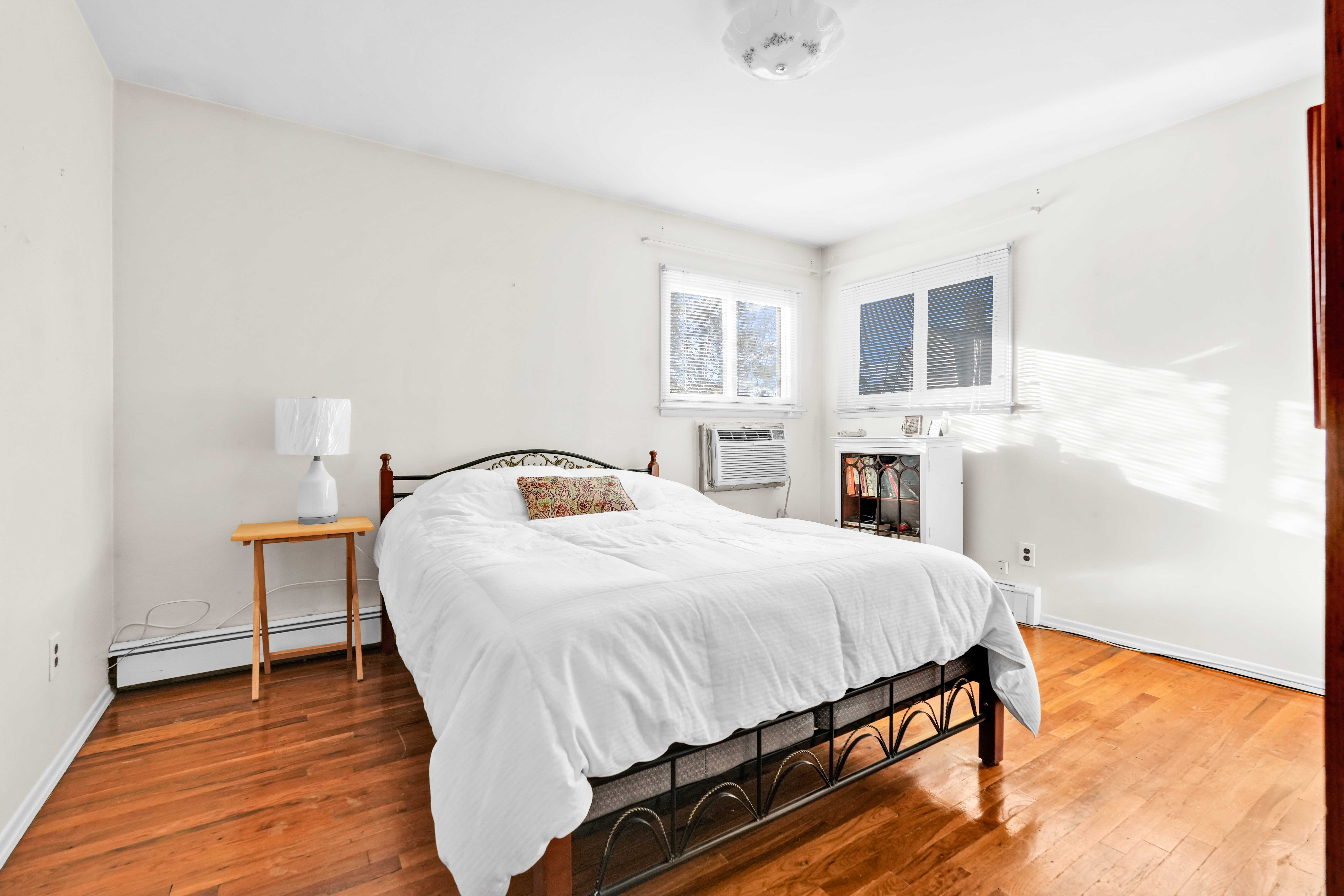  115-33 10th Avenue, College Point, NY, 11356 - 物件實景